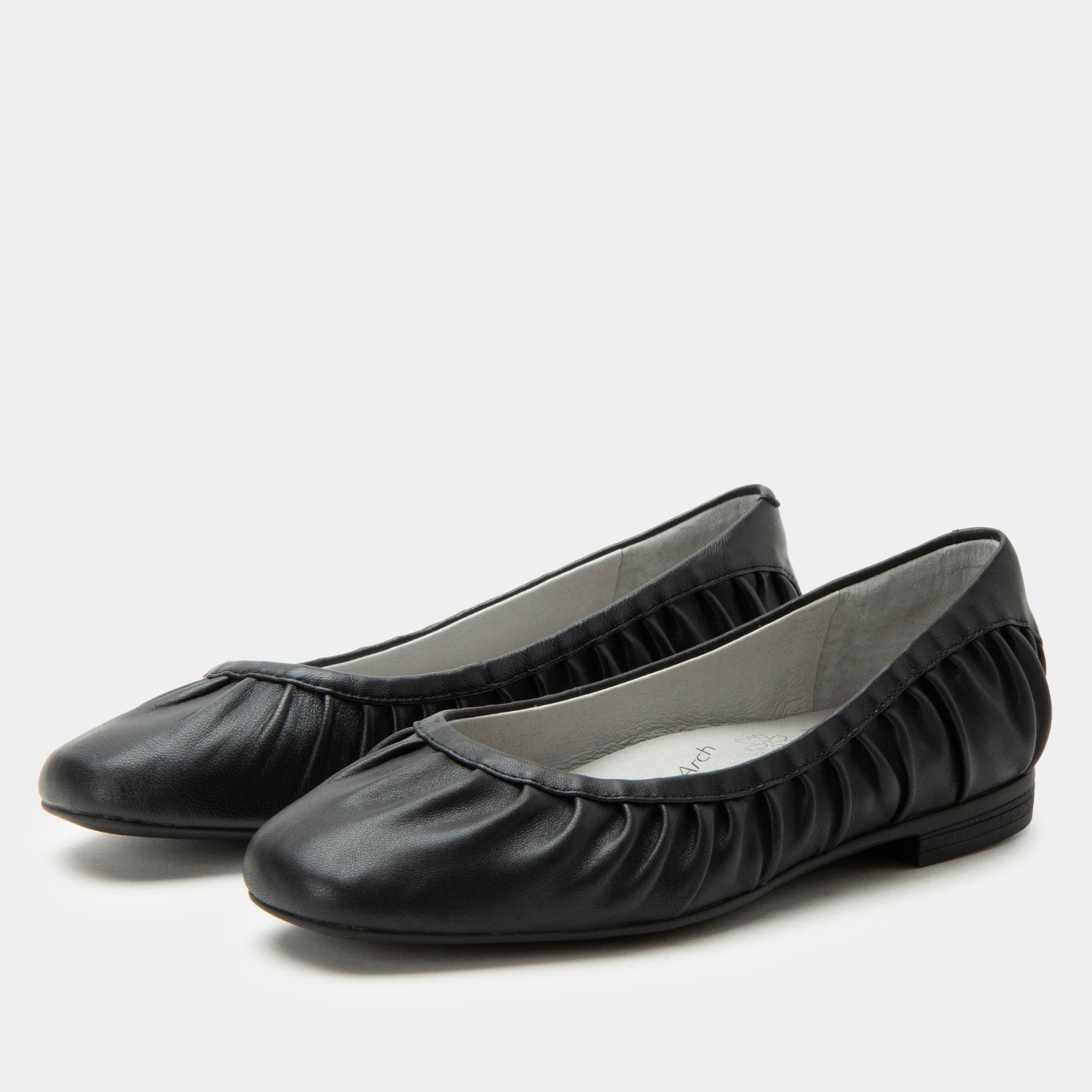 Alegria Women's Beka Flat Pinot Noir 38