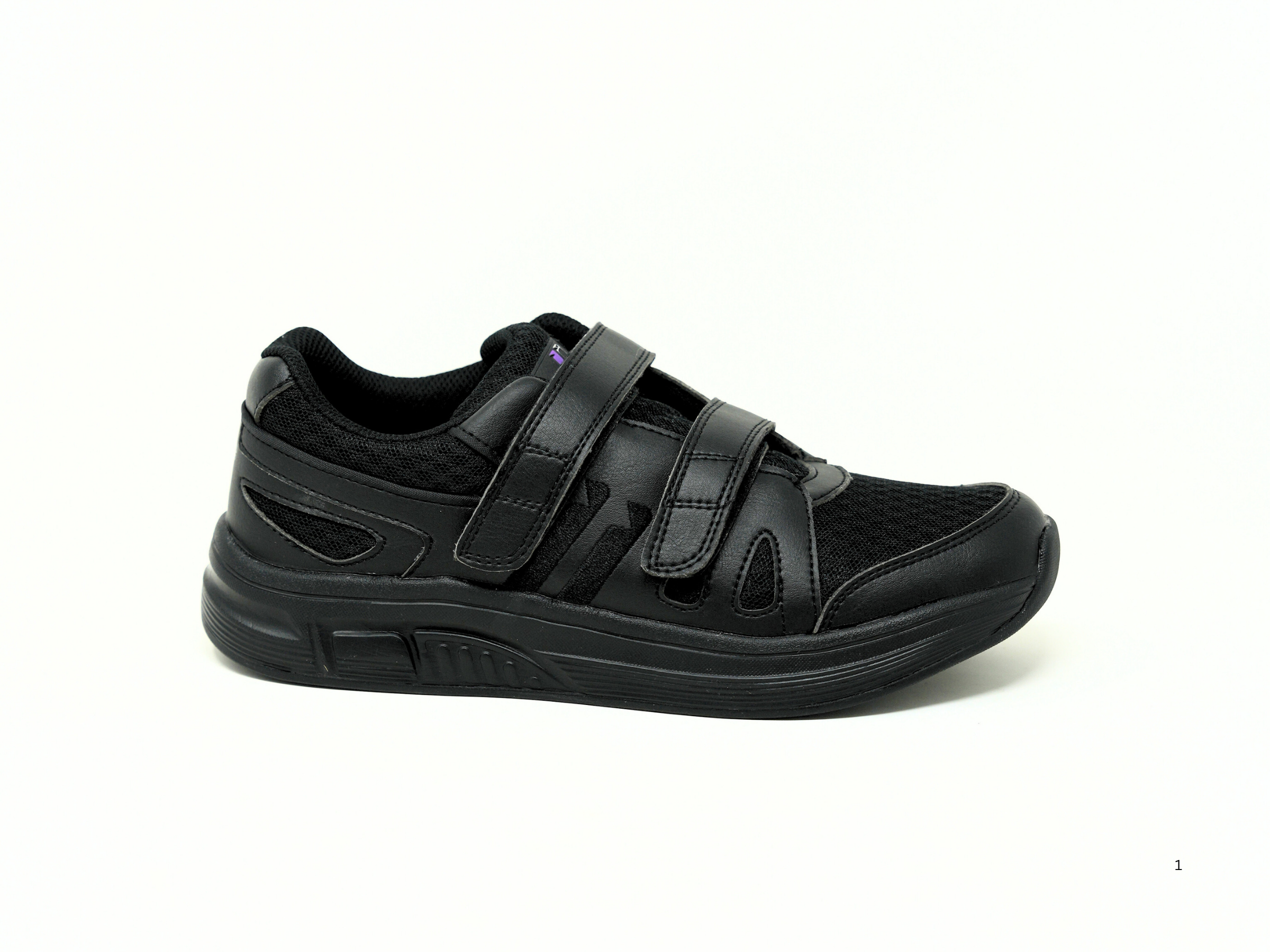 FITec 9331 - Lady's Added-Depth Light Mesh Walking Shoe - Black
