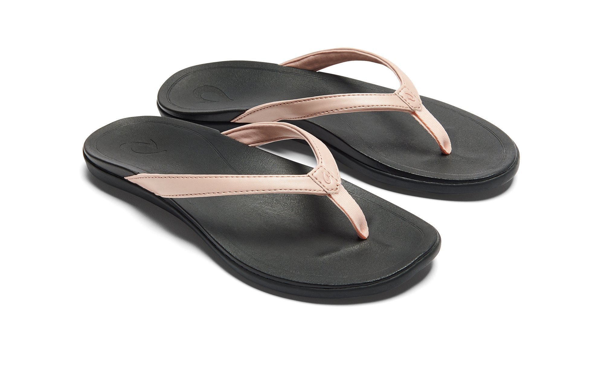 OluKai Hoopio Women's Beach Sandals - Petal Pink Metallic / Black - Pair