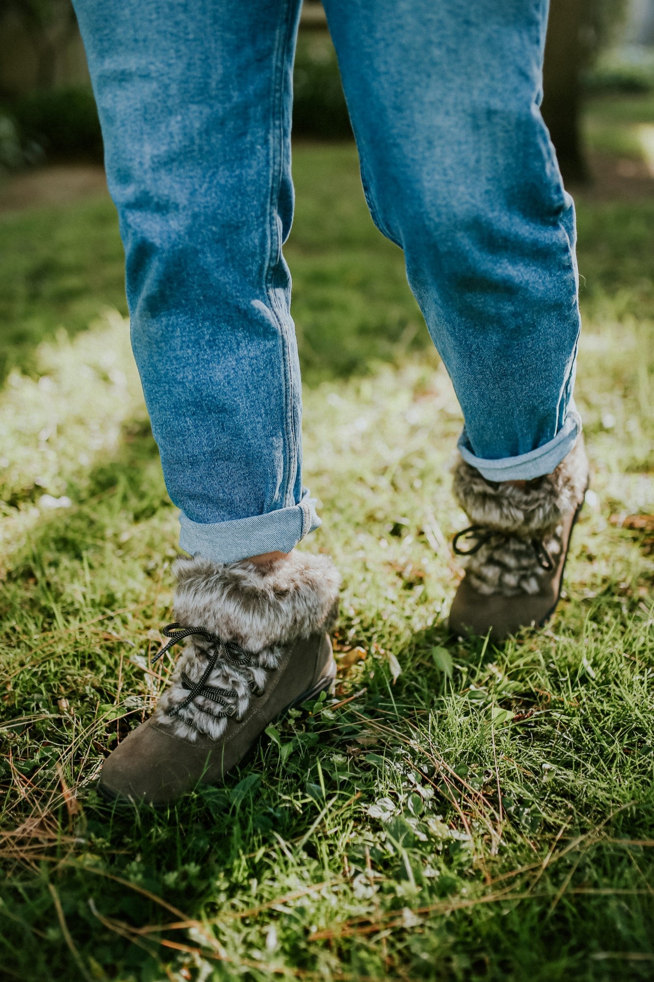 Bearpaw Serenity Women's Leather Boots - 2512W - Lifestyle