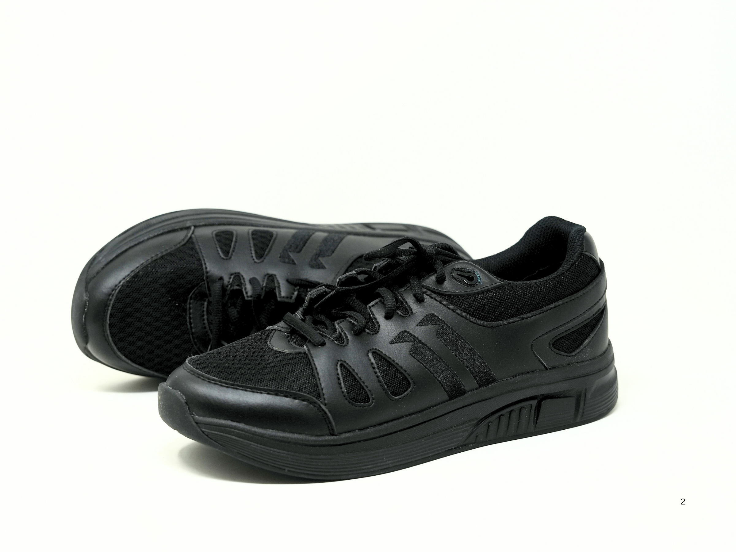 FITec 9330 - Lady's Added-Depth Light Mesh Walking Shoe - Black