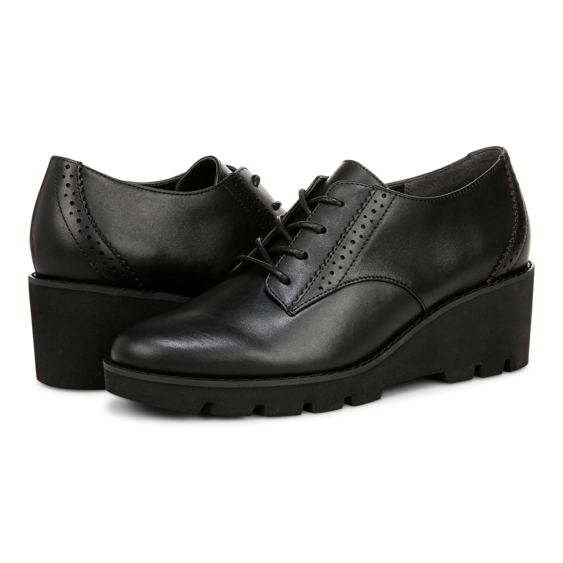 Vionic Anaheim Women's Comfort Wedge Oxford Derby Shoe - Black - pair left angle