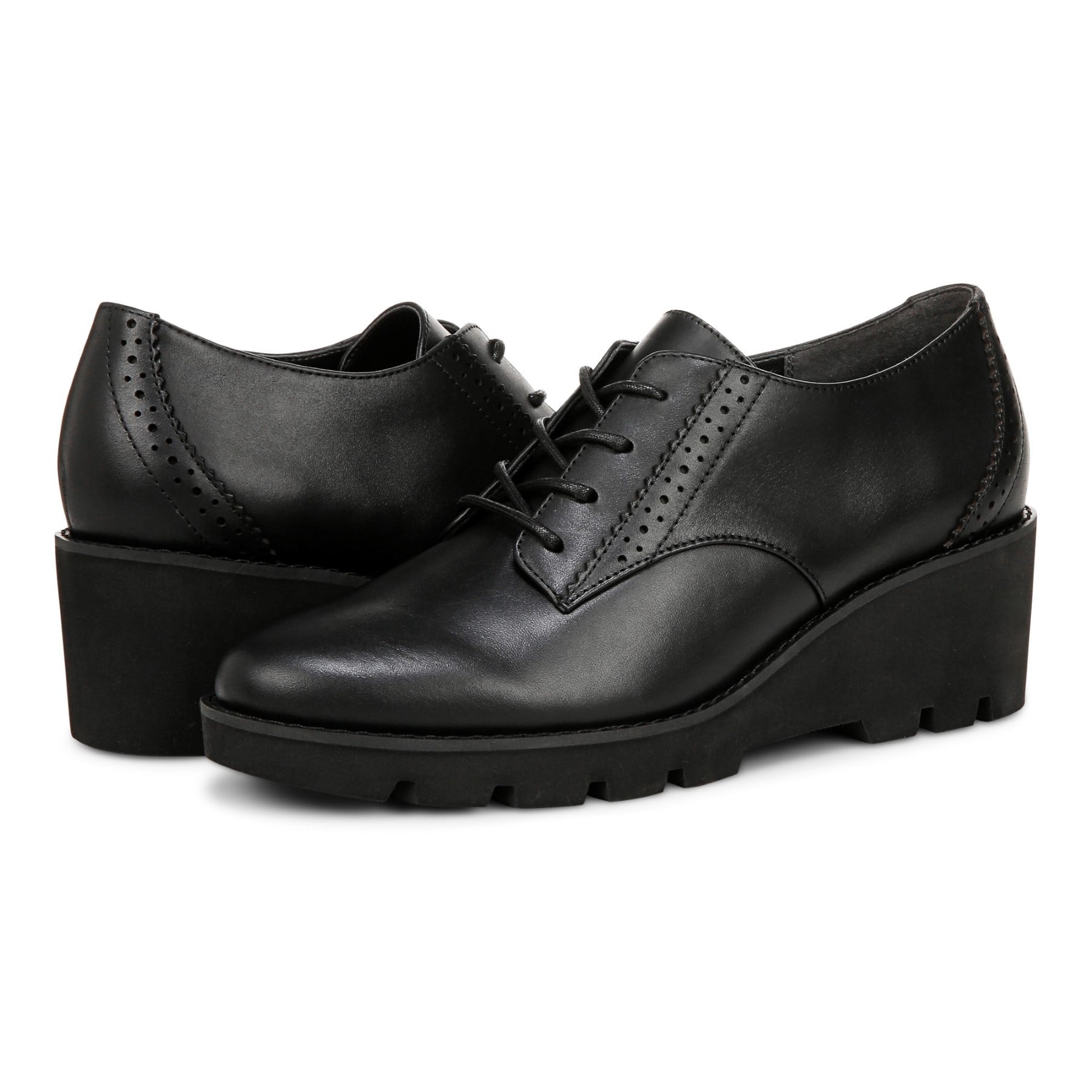 Vionic Anaheim Women's Comfort Wedge Oxford Derby Shoe - Black - pair left angle