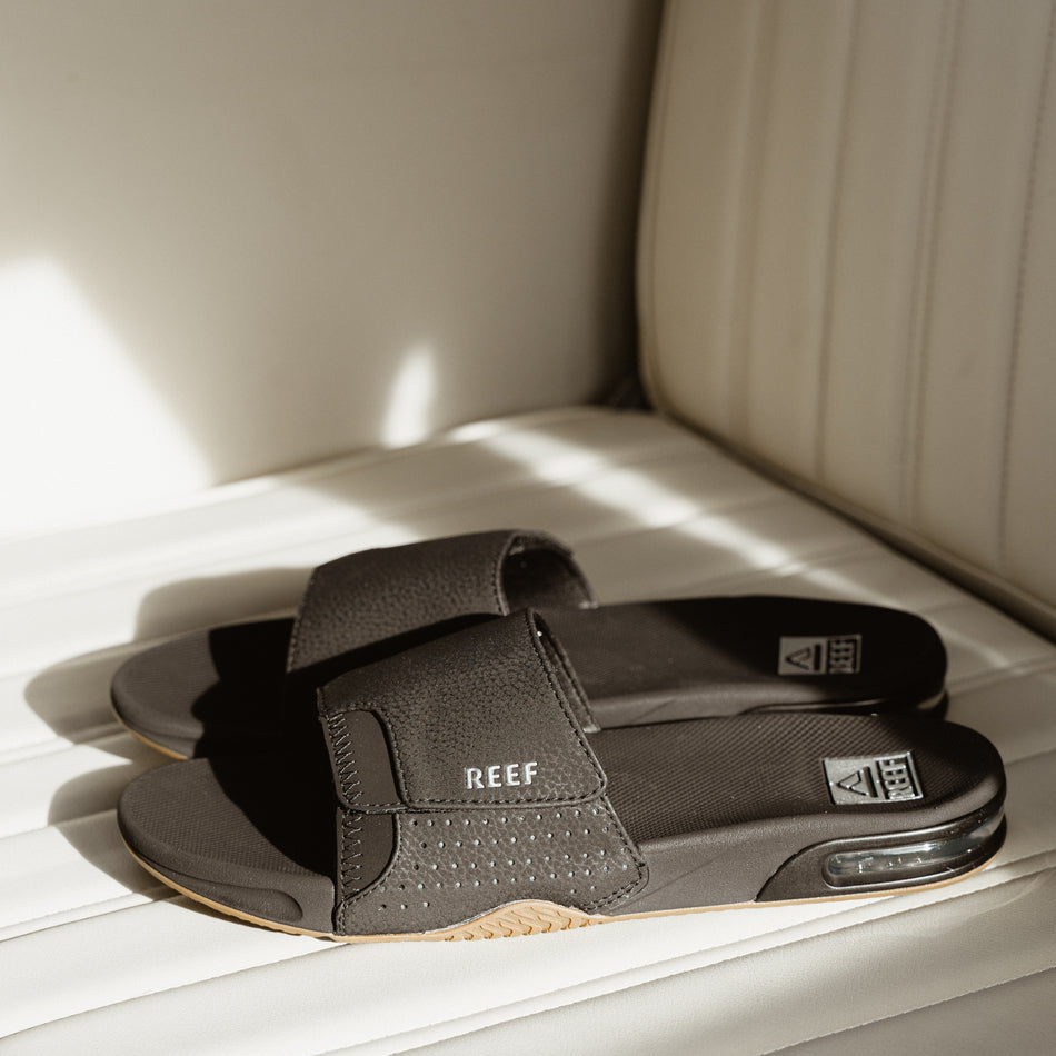 Reef Fanning Slide - Black/Silver - Underside View - Black/Silver