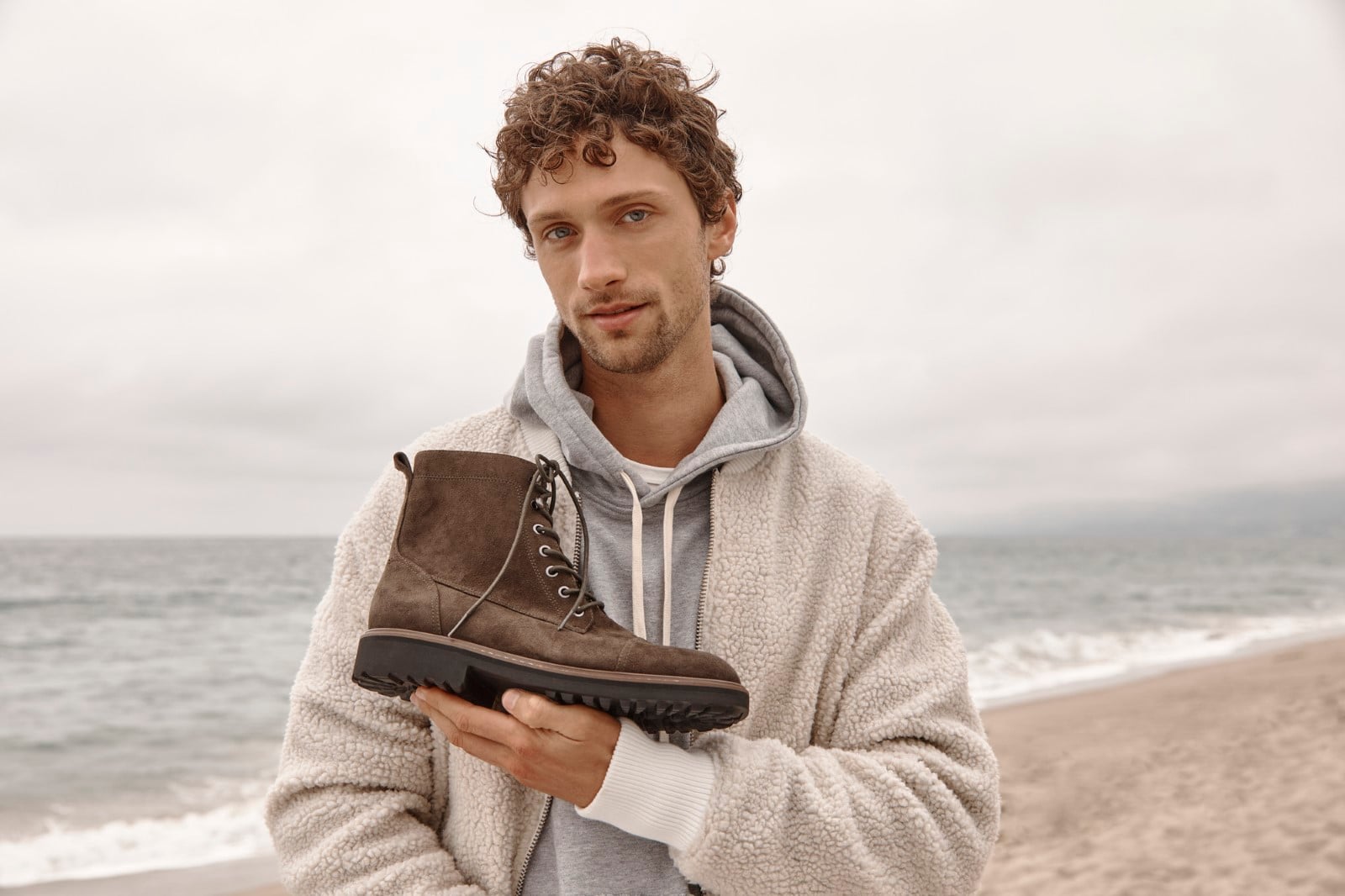 Vionic Livermore Men's Ankle Boot in Dark Khaki