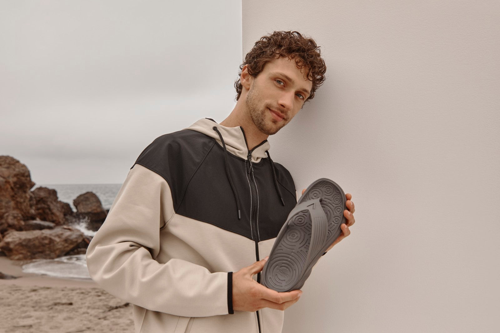 Vionic Tide RX Unisex Recovery Cushioned Orthotic Sandal - Charcoal - 0021-med