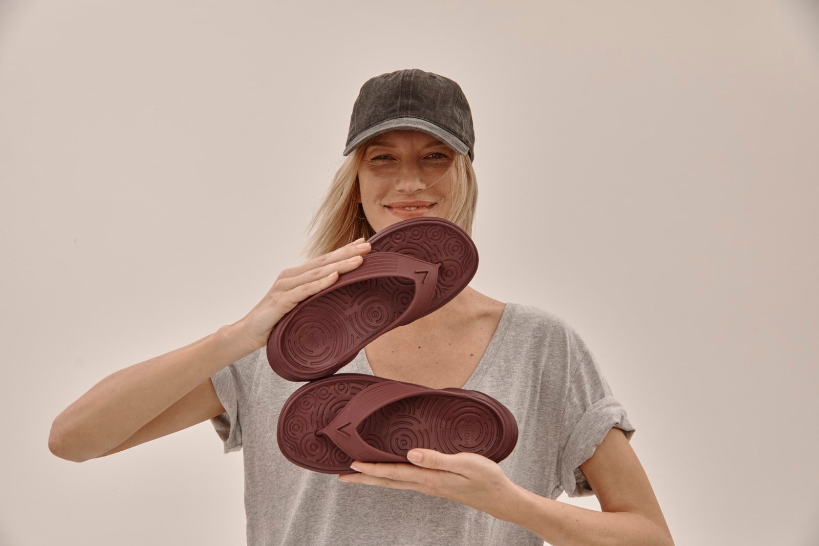 Vionic Tide RX Unisex Recovery Cushioned Orthotic Sandal - Port Wine - 0046-med