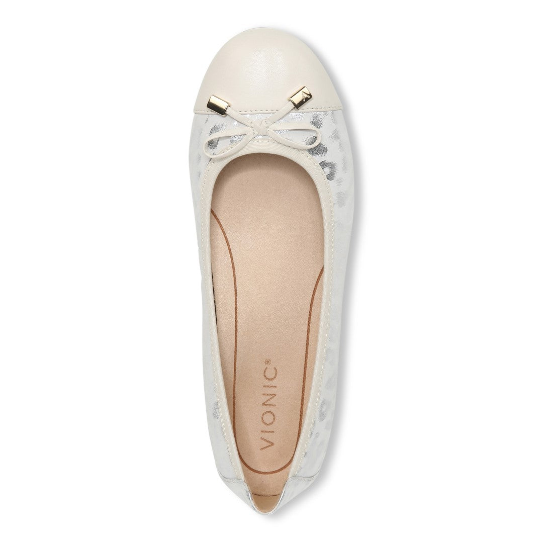 Vionic Spark Minna - Women's Casual Shoes - Cream Met Leopard - Top