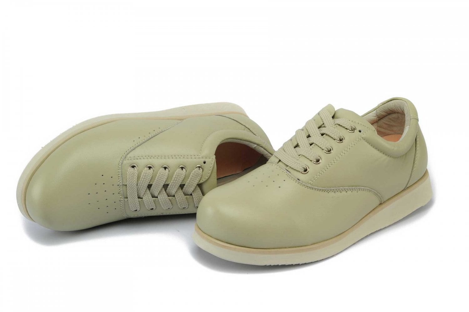 Mt. Emey 9302 - Womens Comfort Shoe - up to 7E - Beige Pair / Top