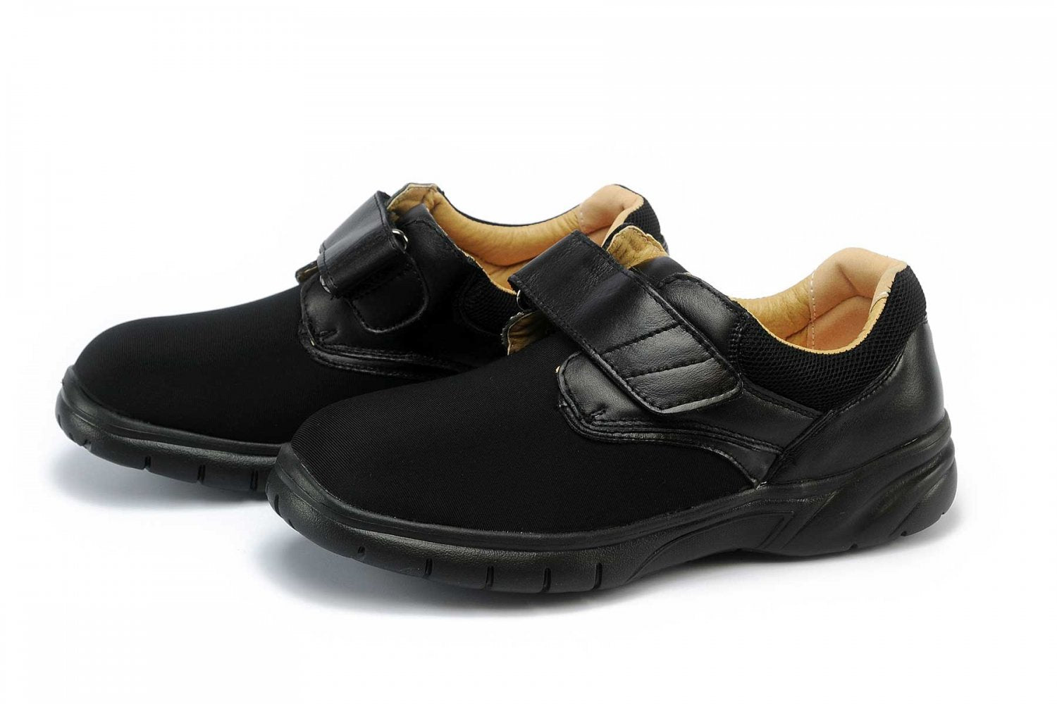 Mt. Emey 9602 - Men's Extra-depth Stretch Shoes by Apis - Black Pair