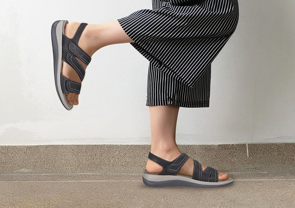 OrthoFeet Naxos Two Way Strap Women's Sandals Heel Strap - Black - 7