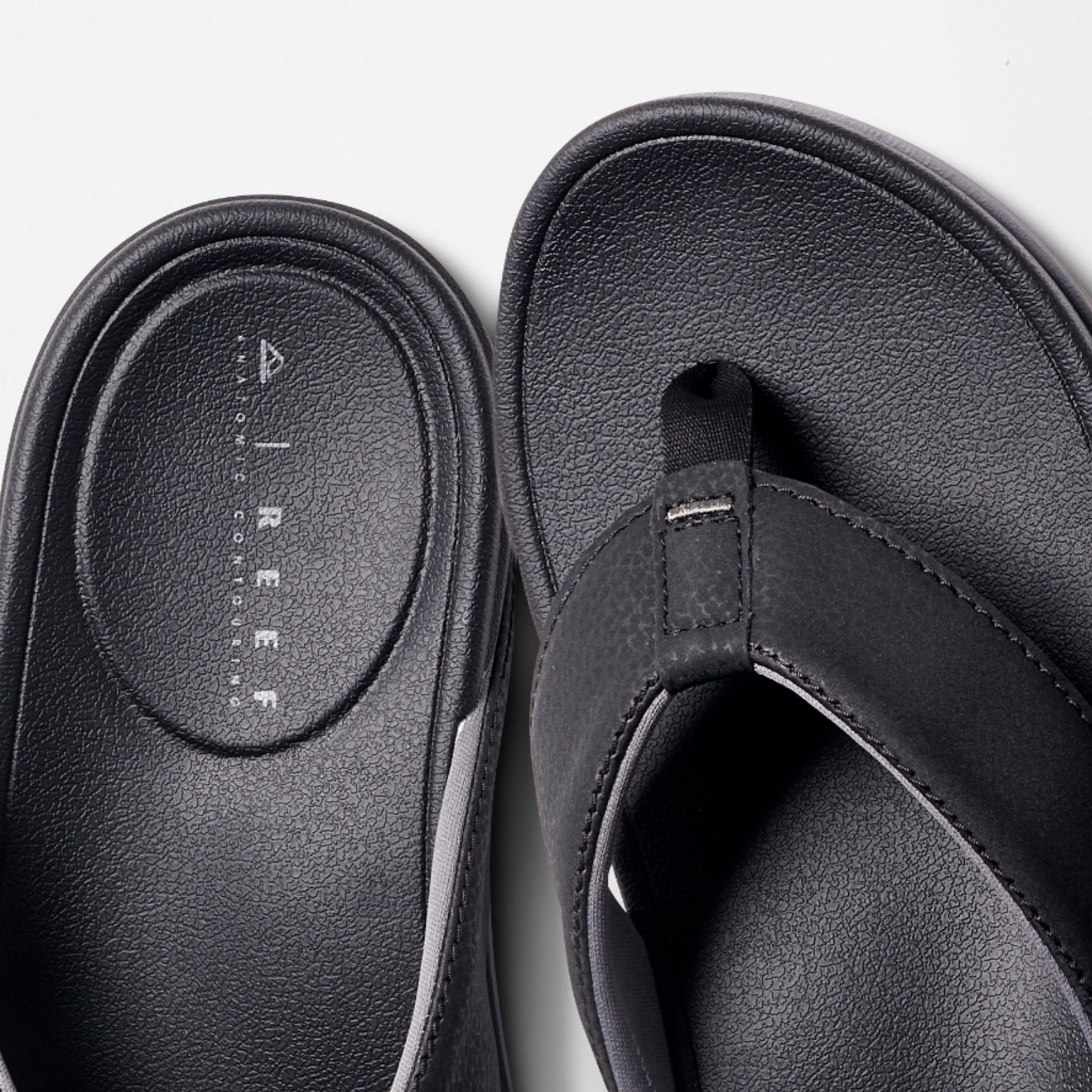 Reef Phantom Bonzer view 3 - Black/Gum Lifestyle