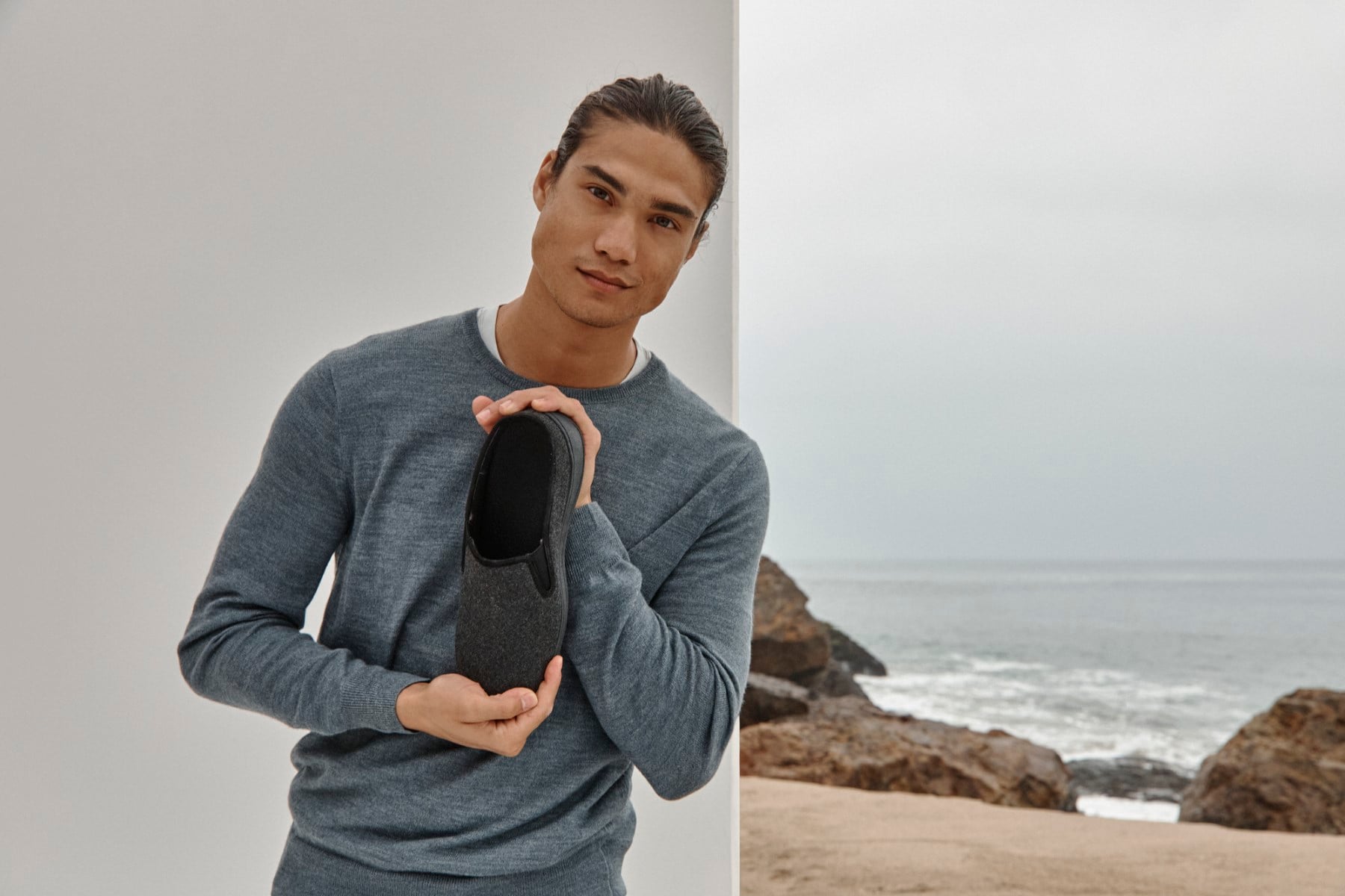 Vionic Unwind Men's Comfortable and Supportive Clog Slipper in Black Fabric