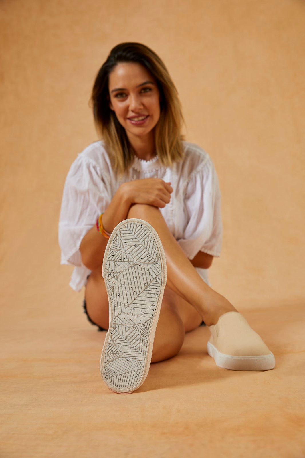 Vionic Groove Womens Slip On/Loafer/Moc Casual - Semolina - 11-med