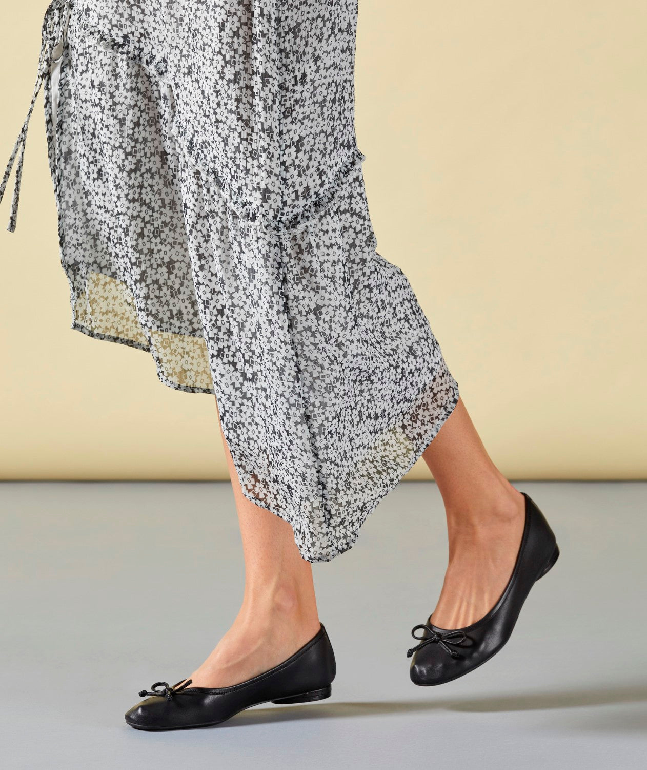Vionic Callisto Women's Ballet Flats - FOOT - 06