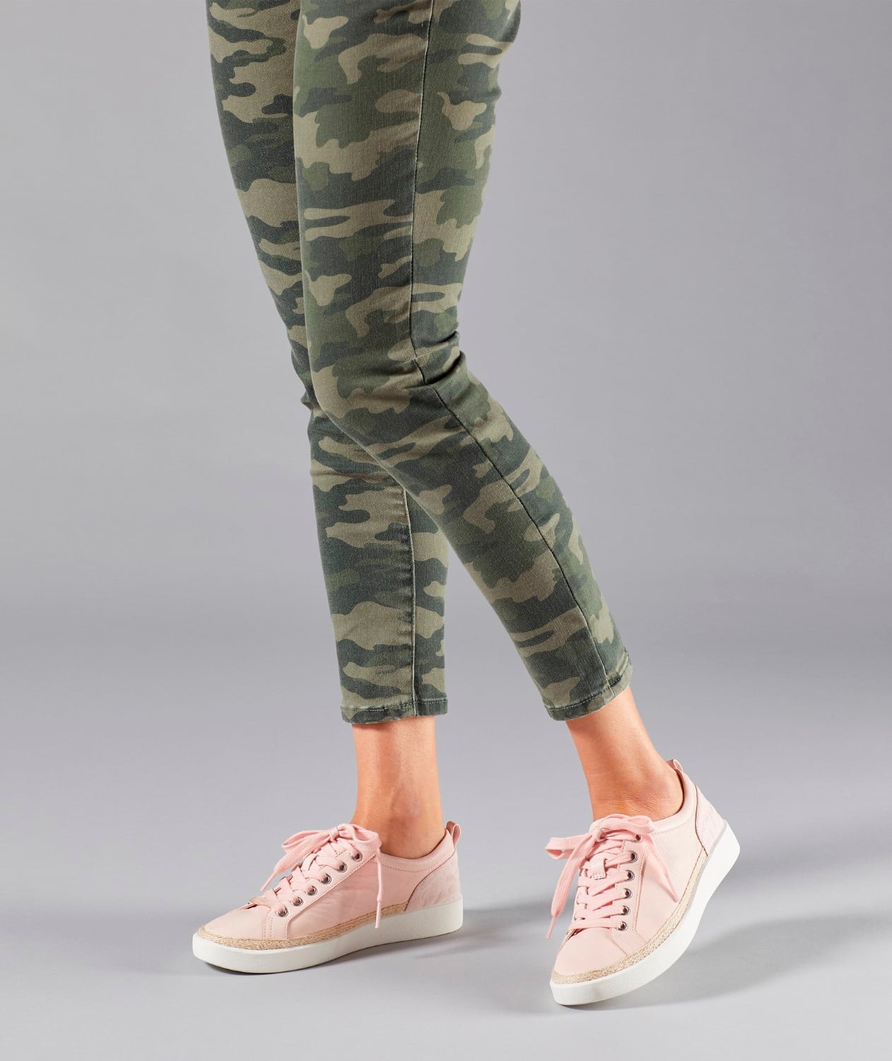 Vionic Winny Women's Casual Sneaker - FOOT Leopard - V5