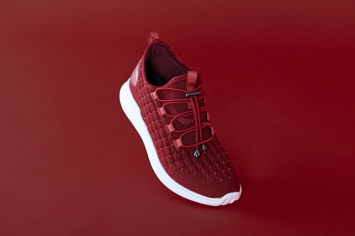 Propet TravelBound Women's Toggle Clasp Comfort Sneakers - Lifestyle