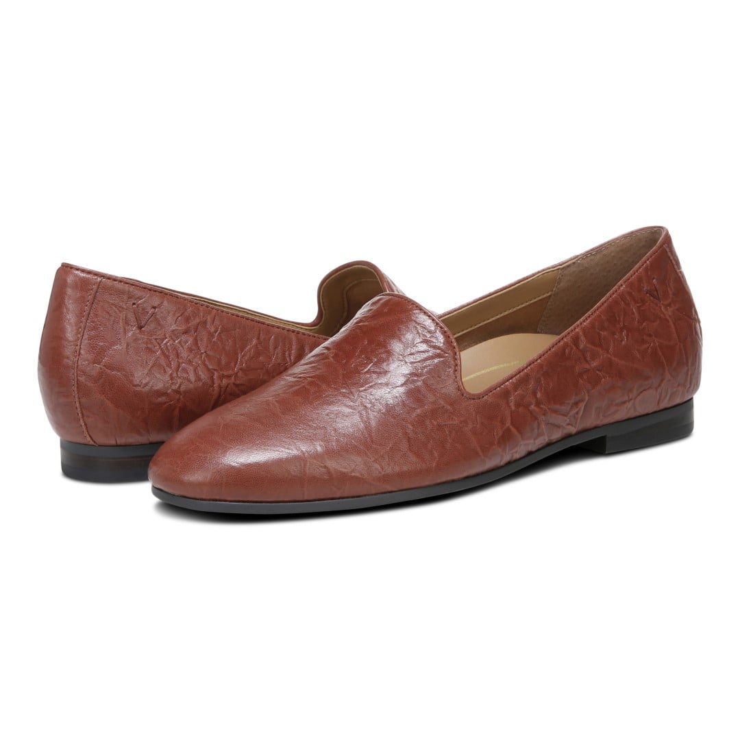 Vionic Willa Womens Sleek Leather Casual Slip On Moc - Brown Crinkle Nappa - pair left angle