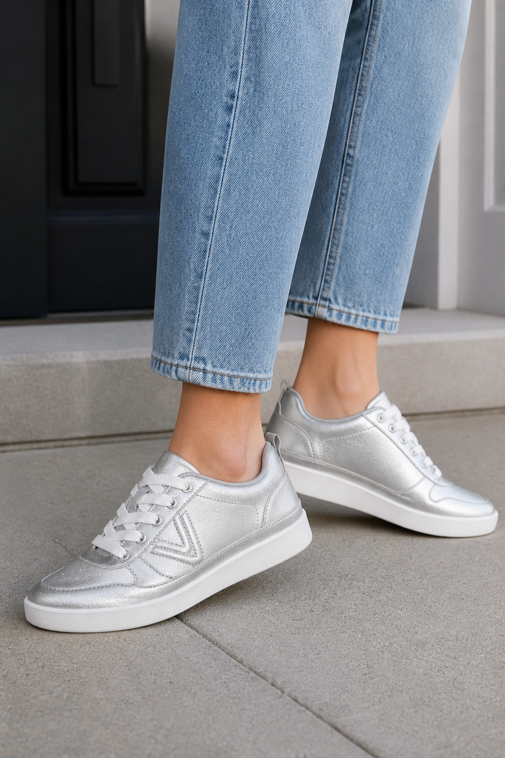 Vionic Elise Women's Leather Casual Comfort Sneakers - Lifestyle - generated