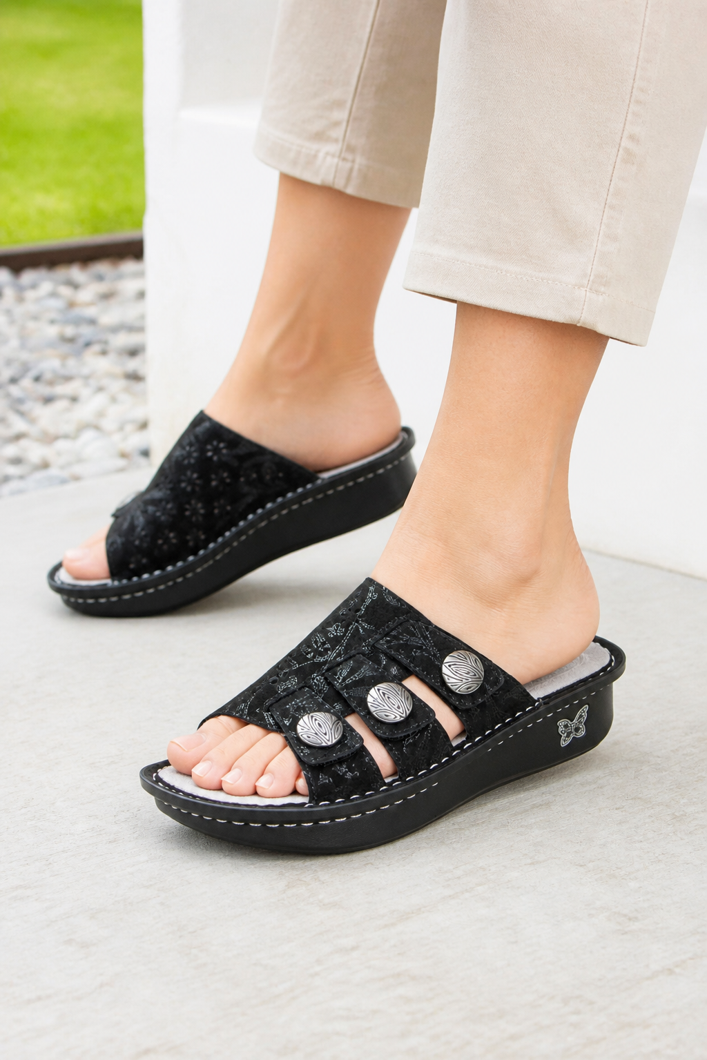 Alegria Julee Comfort Arch Support Women's Slide Sandal - Lifestyle - generated