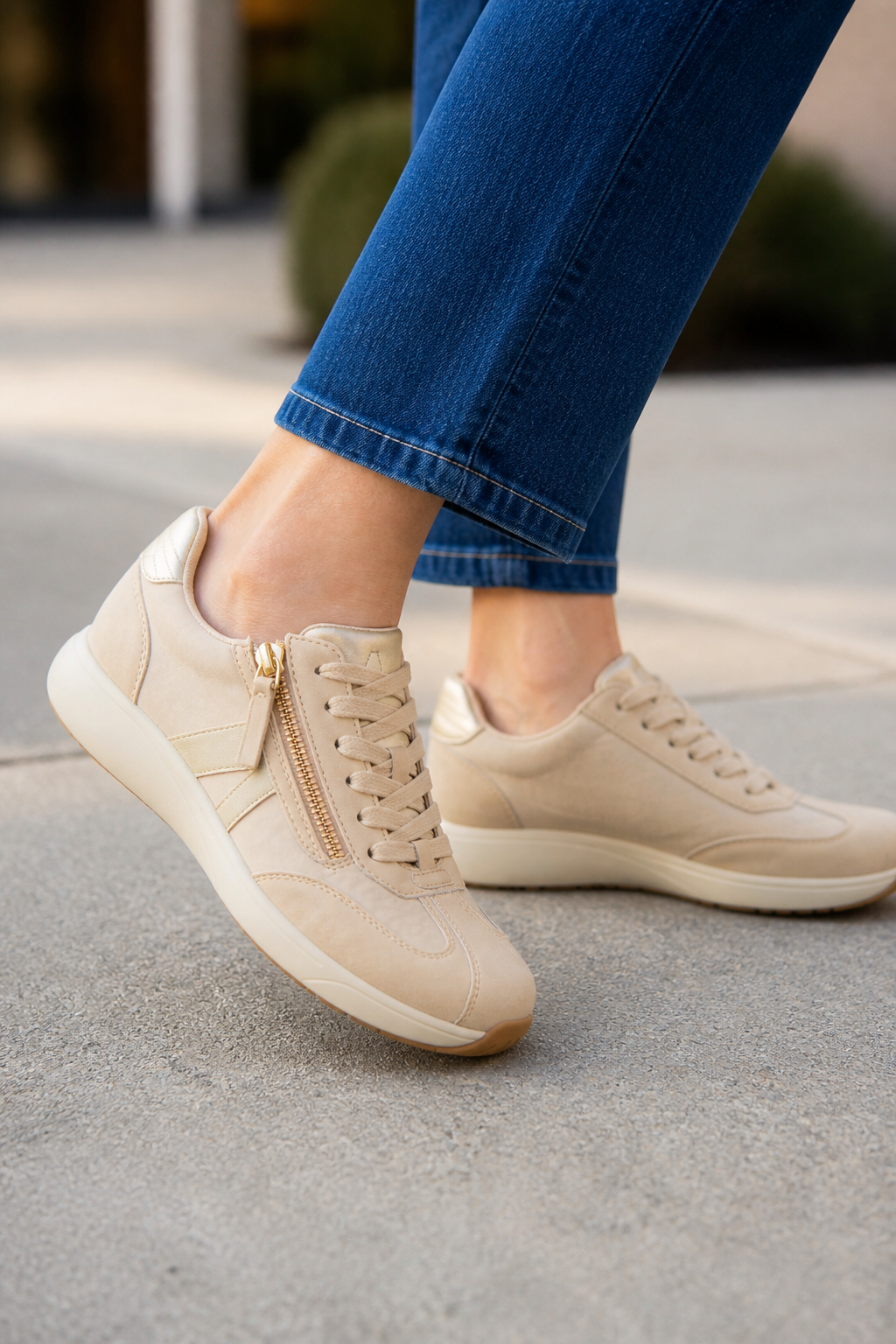Alegria Eazeer Comfort Arch Support Women's Walking Shoe - Lifestyle - generated