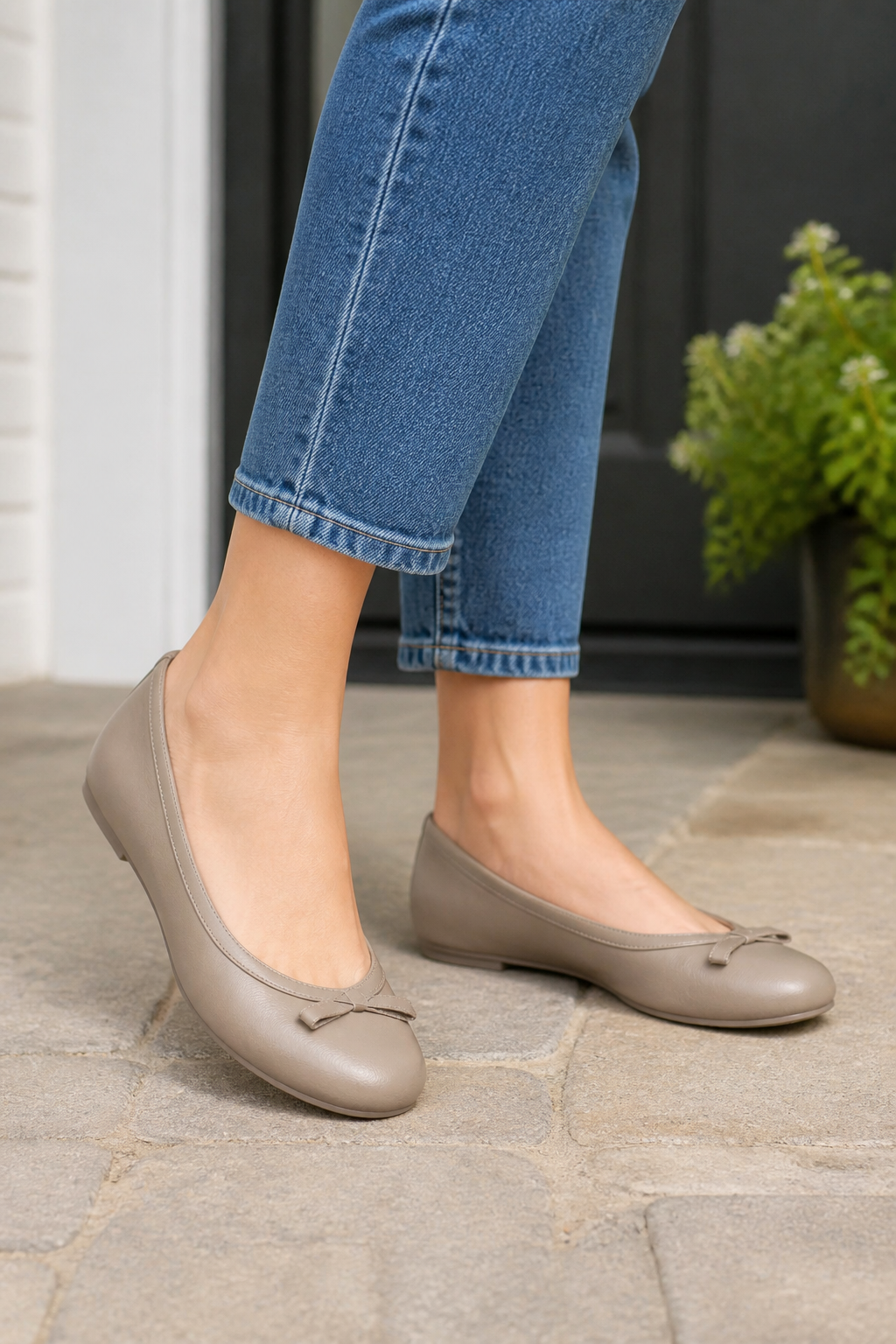 Vionic Sidney Orthotic Ballet Flat - Women's Ballet Flat - Lifestyle - generated