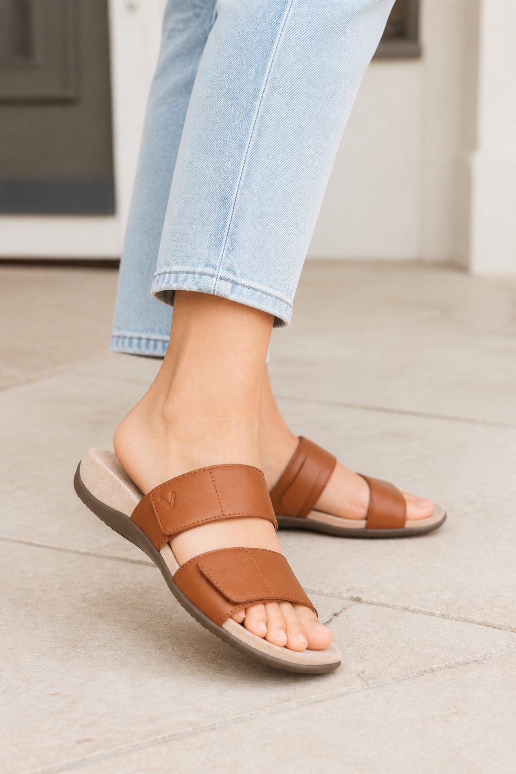 Vionic Riley Women's Cushioned Slide Sandal - Lifestyle - generated