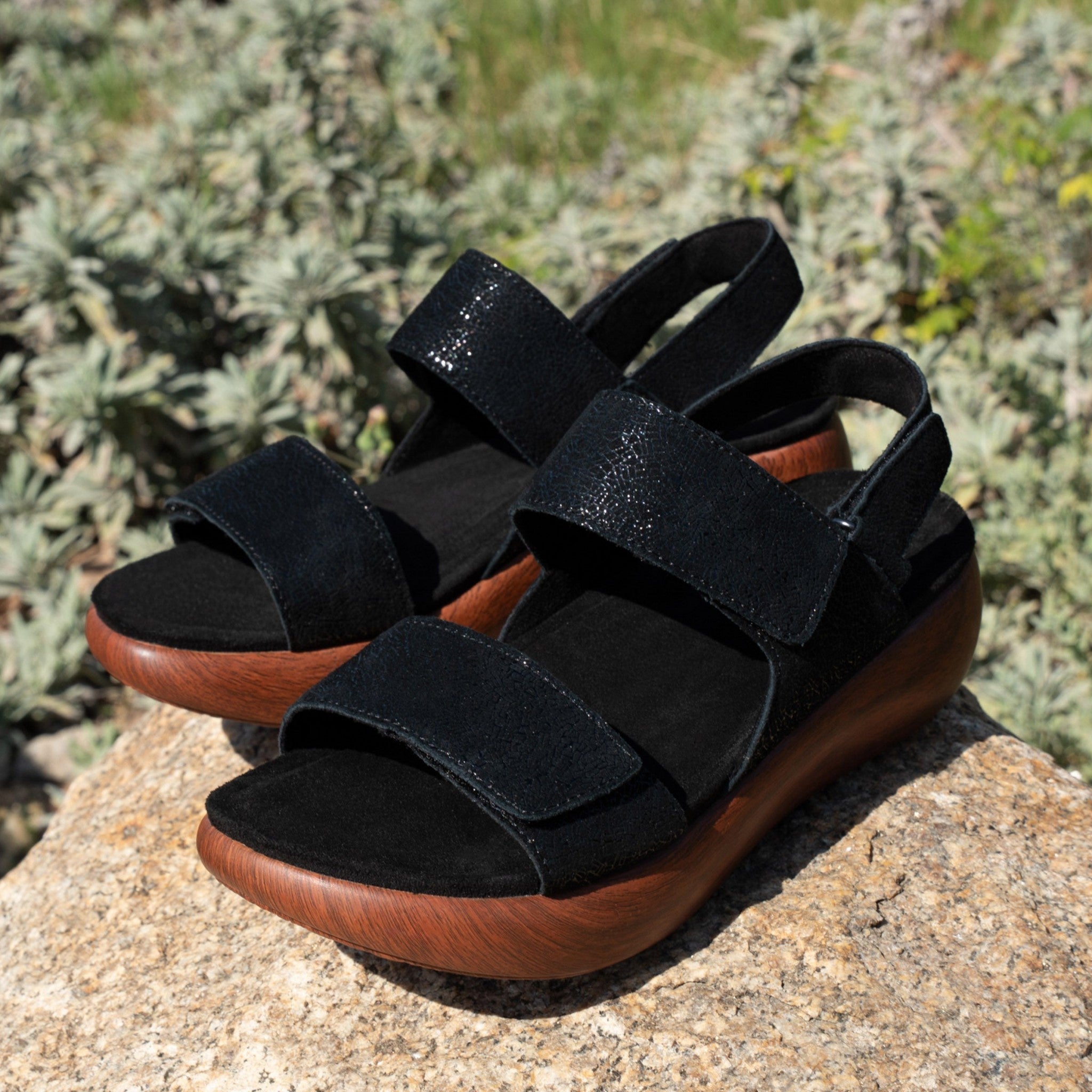 Alegria Bailee Comfort Arch Support Women's Sandal - Crackle Black - 2