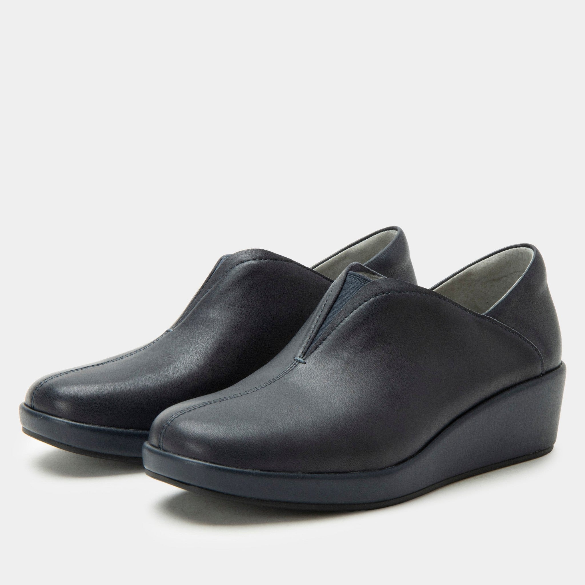 Alegria Hadlee Comfort Arch Support Women's Wedge Loafer in After Midnight