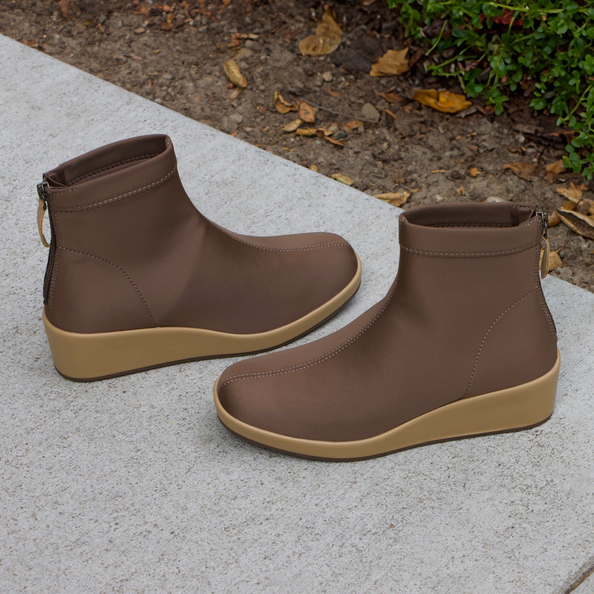 Alegria Harmoni Comfort Arch Support Women's Bootie - Camel - 2