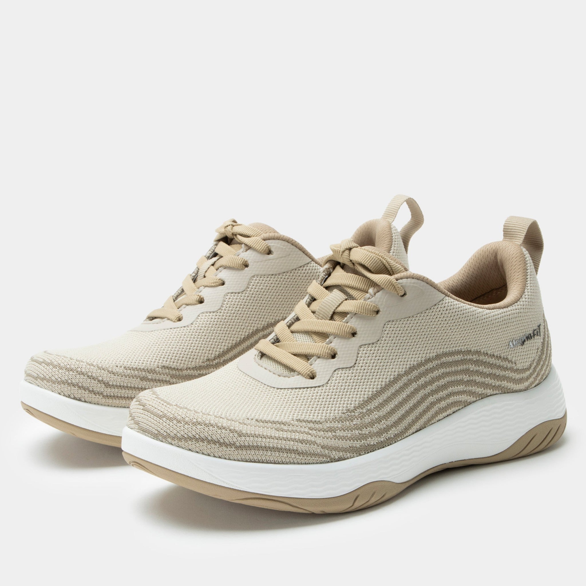 Alegria In8 Comfort Arch Support Women's Sneaker in Cream
