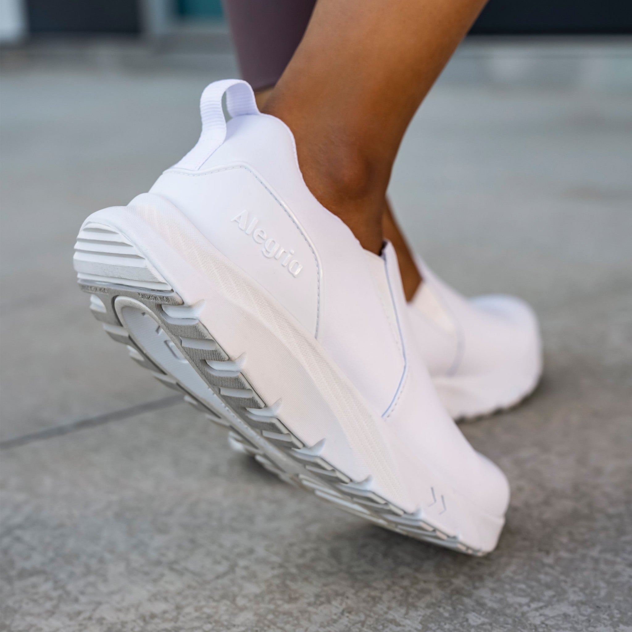 Alegria Kavalry Comfort Arch Support Women's Walking Shoe - True White - 2