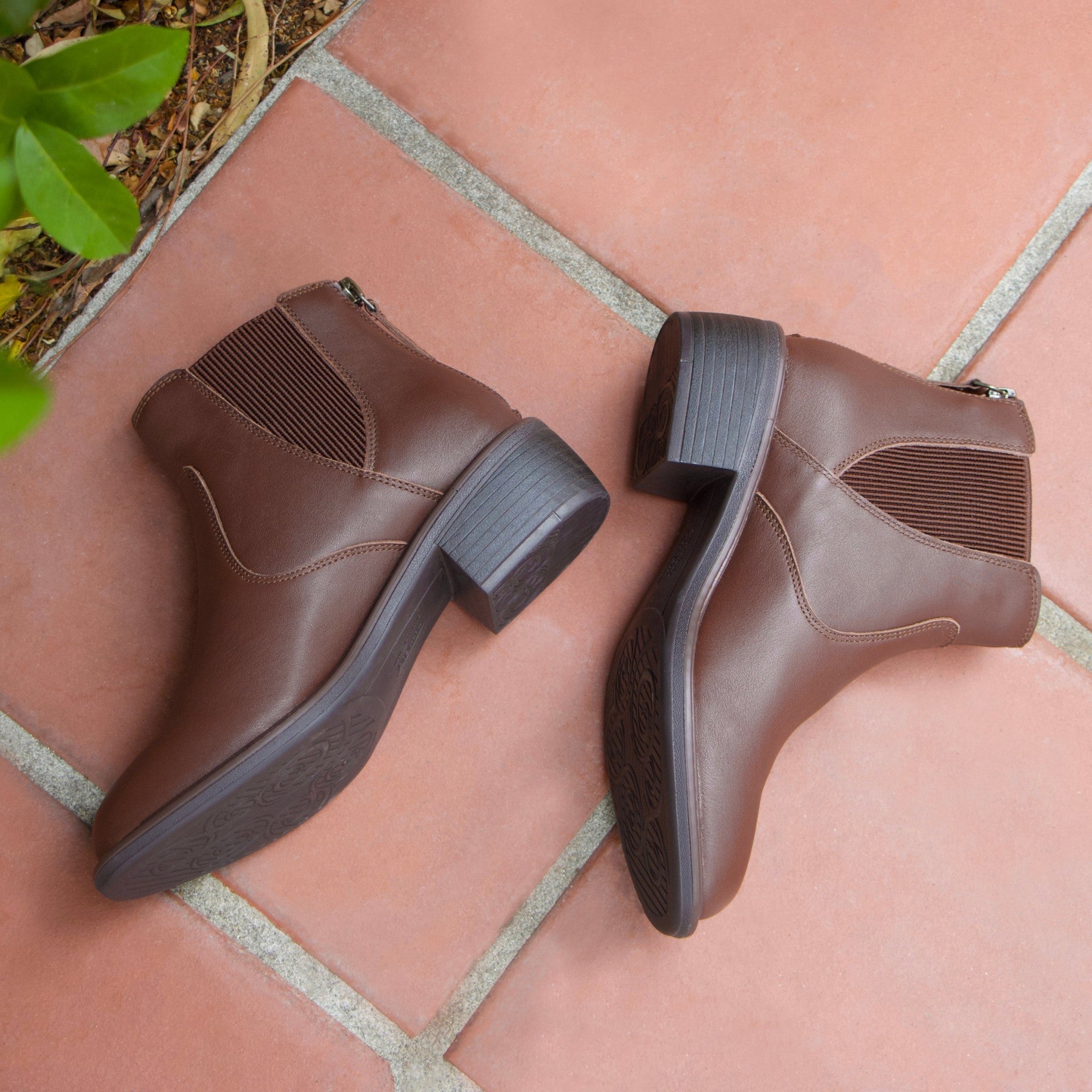 Alegria Meadow Comfort Arch Support Women's Boot - Chocolate - 2