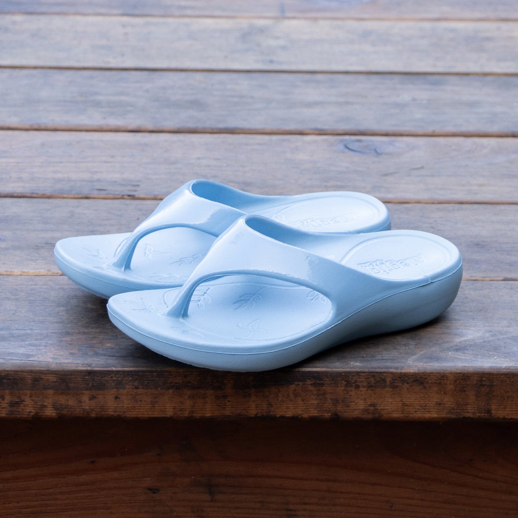 Alegria Ode Comfort Arch Support Women's Flip-Flop - Dusty Blue Gloss - 2