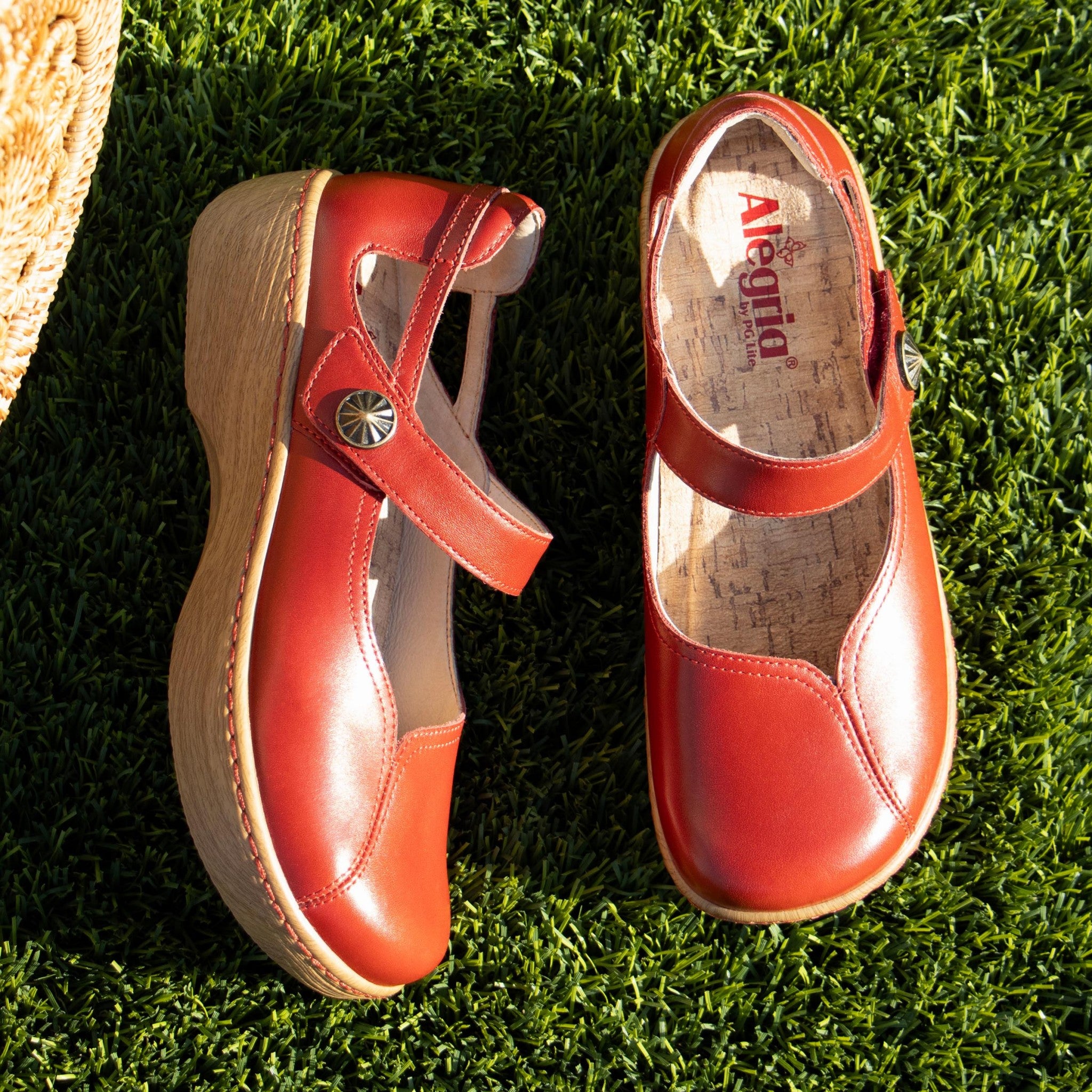 Alegria Onika Wood Look Rocker Comfort Arch Support Women's Mary Jane Shoe - Big Red - 2