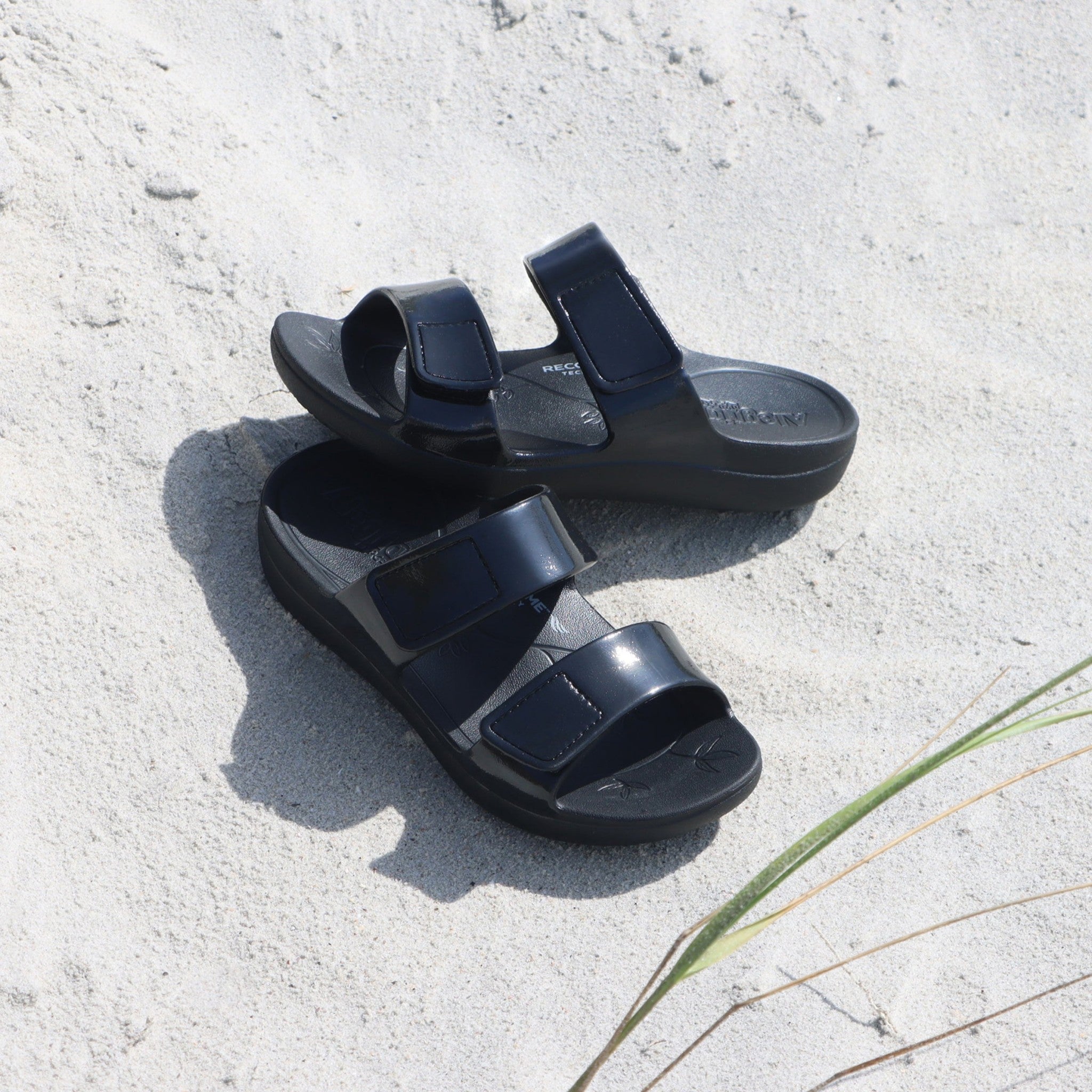 Alegria Orbyt Comfort Arch Support Women's Slide Sandal - Black Gloss - 2