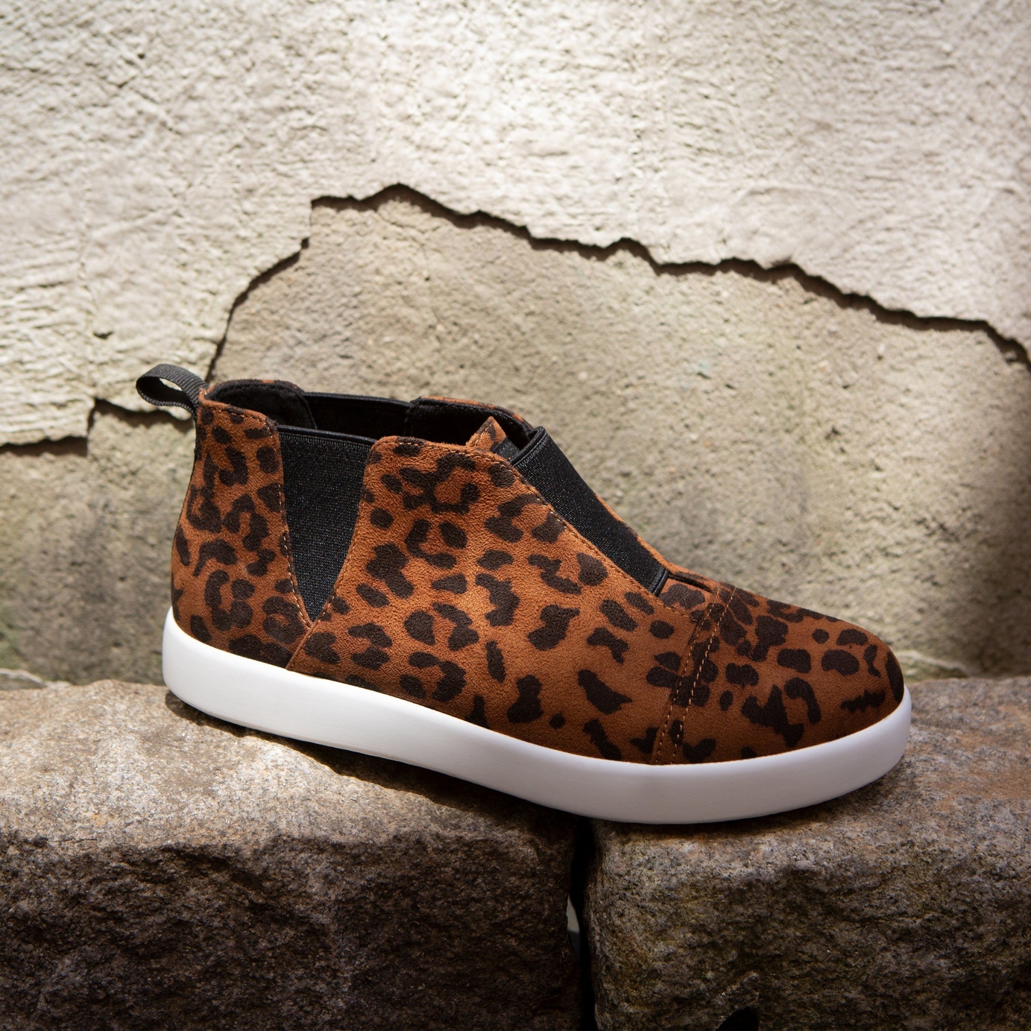 Alegria Parker Comfort Arch Support Women's Bootie - Leopard - 2