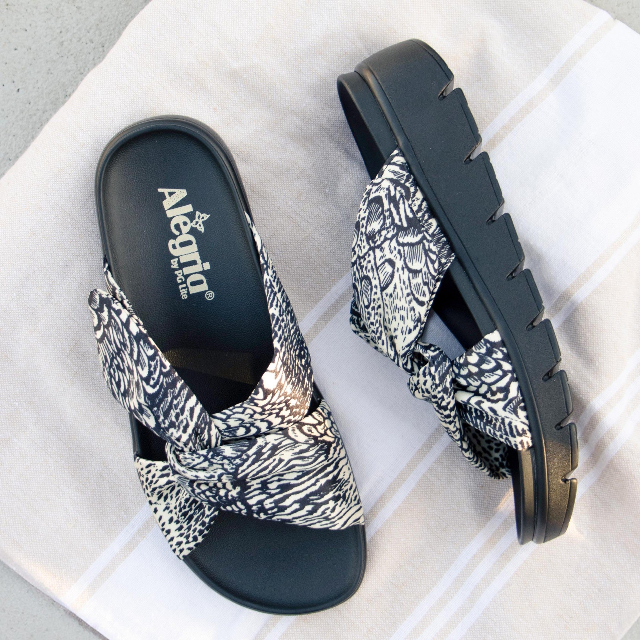 Alegria Rylie Comfort Arch Support Women's Slide Sandal - Birds Of Feather - 2