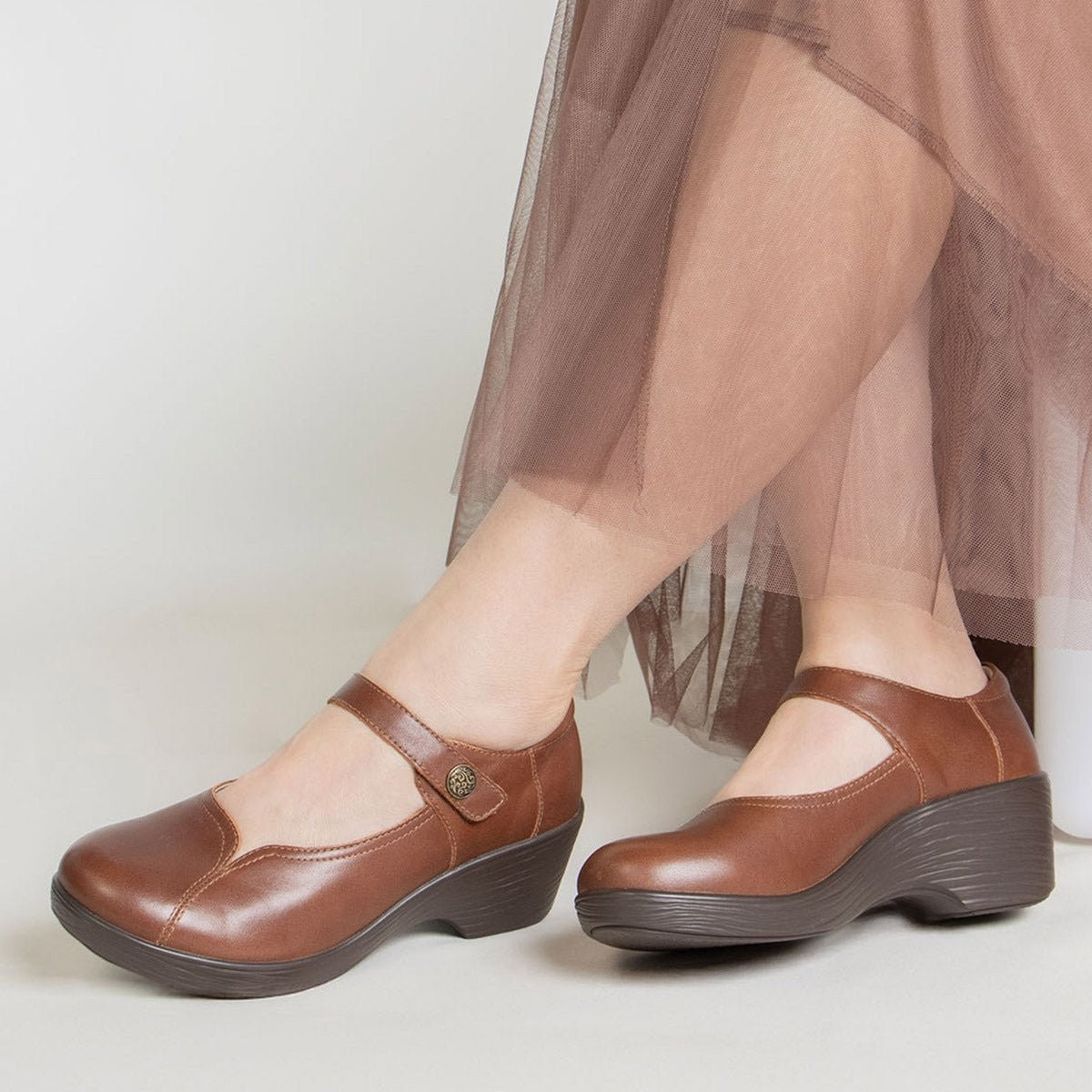 Alegria Saylar Wood Look Wedge Comfort Arch Support Women's Wedge - Sunburst - 2