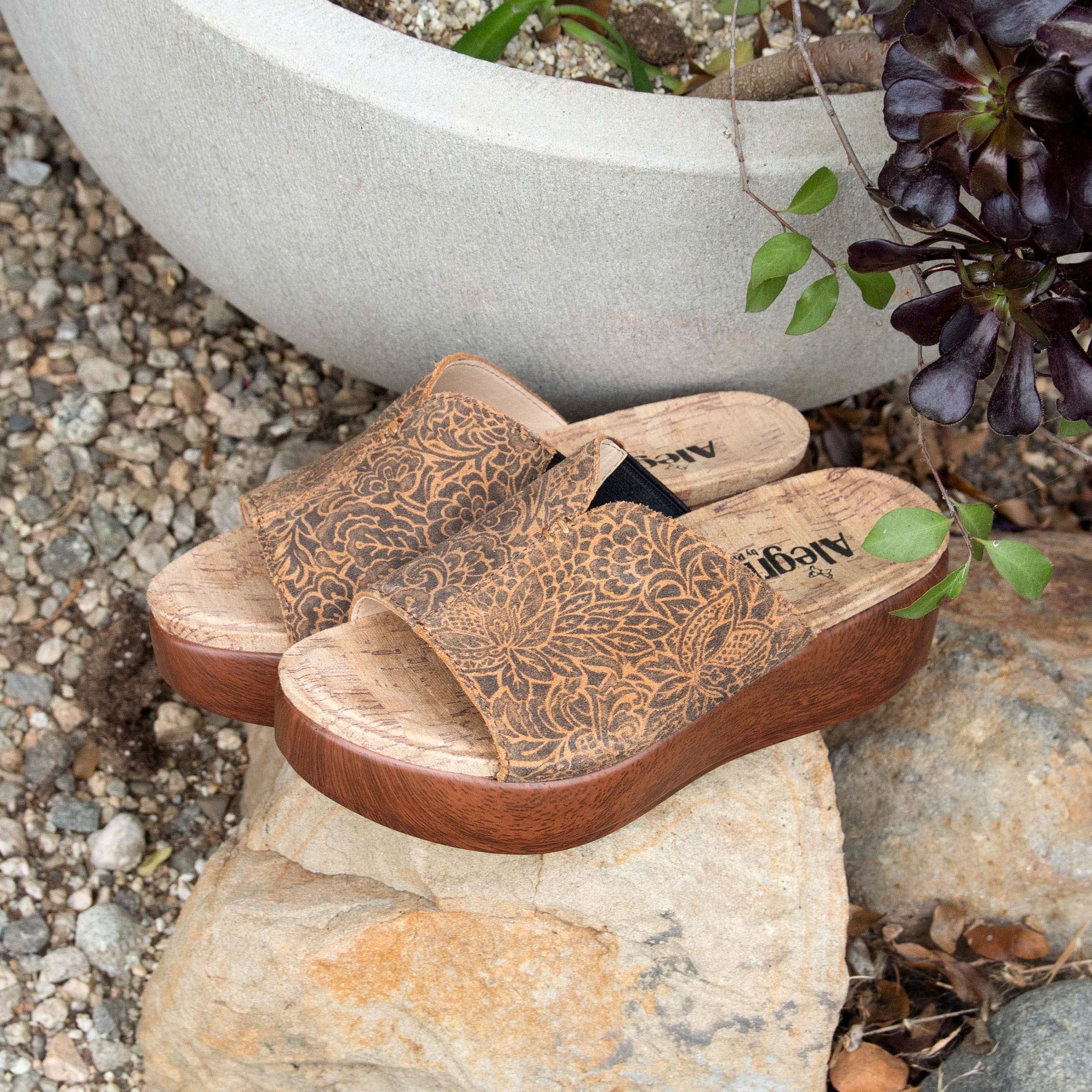Alegria Triniti Comfort Arch Support Women's Slide Sandal - Freedom Rock - pair view