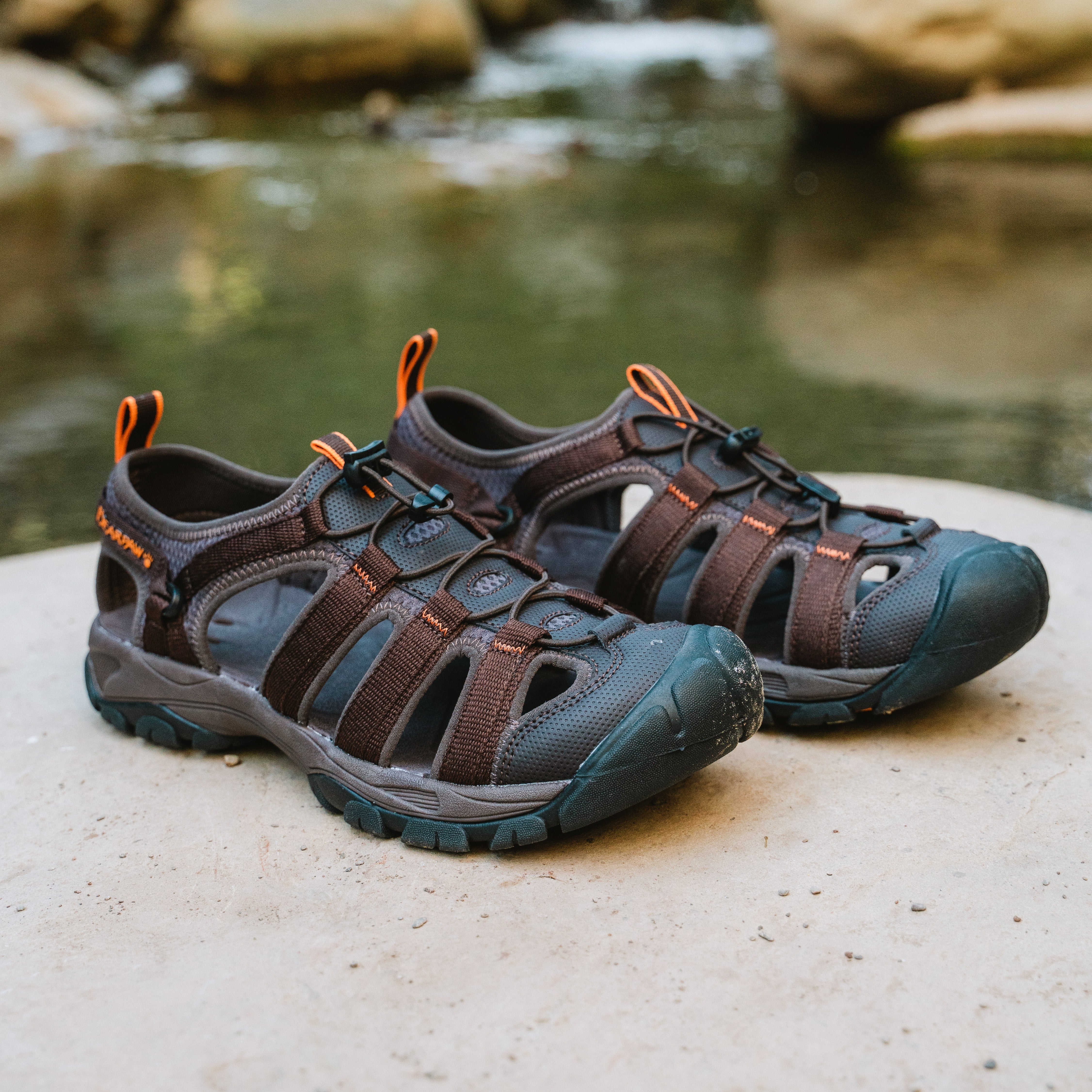 Bearpaw MEMURU Men's Hikers - 2254M - Chocolate - lifestyle view