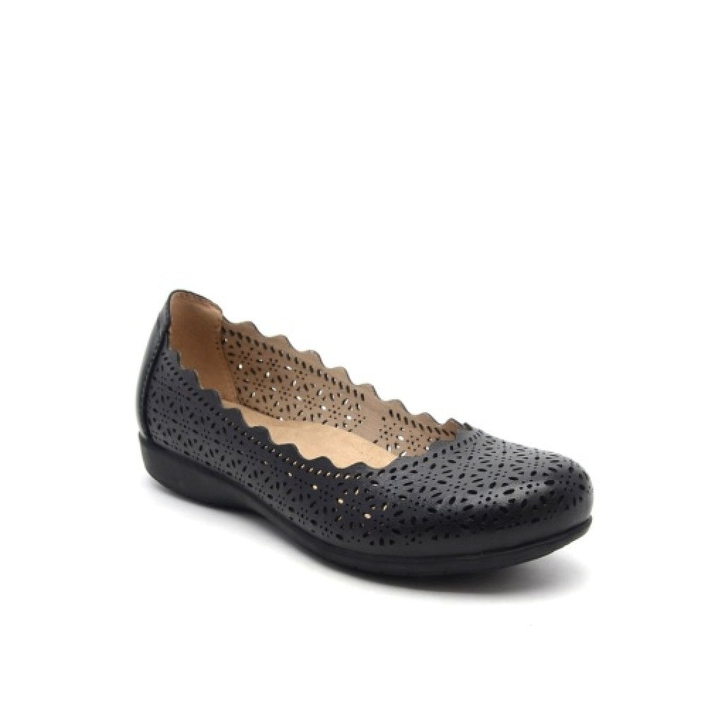 Earth Bria Cushioned Arch Support Slip-On Women's Ballet Flat - Black - 8