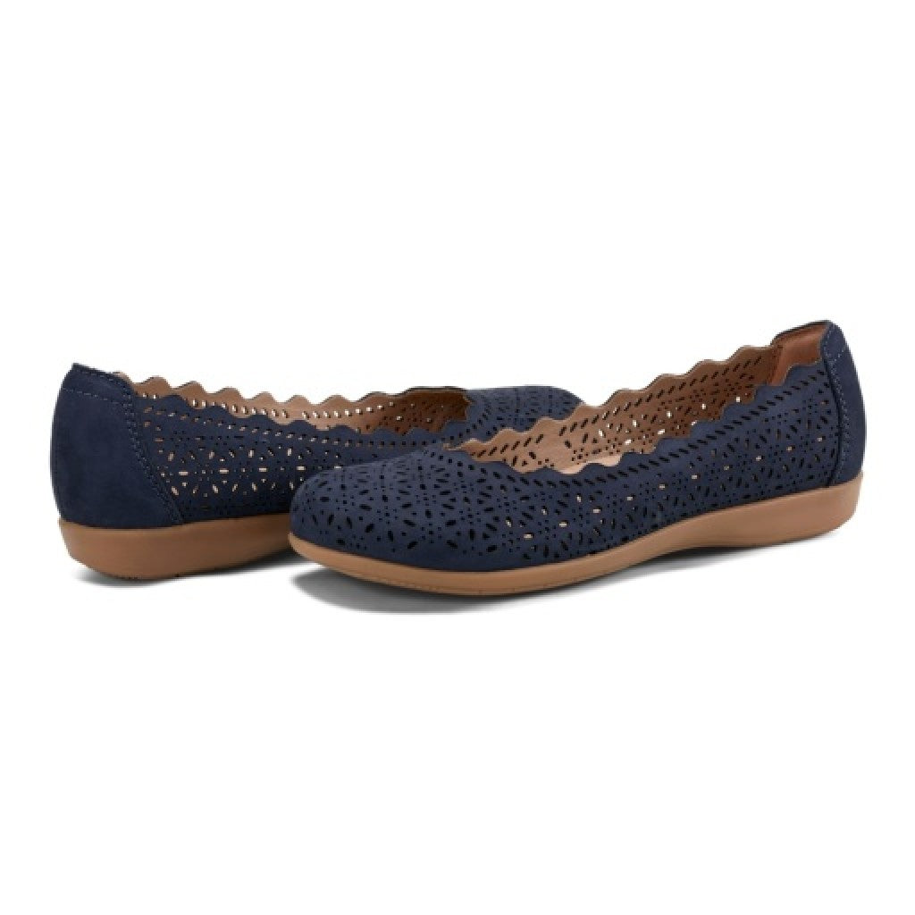 Earth Bria Cushioned Arch Support Slip-On Women's Ballet Flat - Dark Blue - 7
