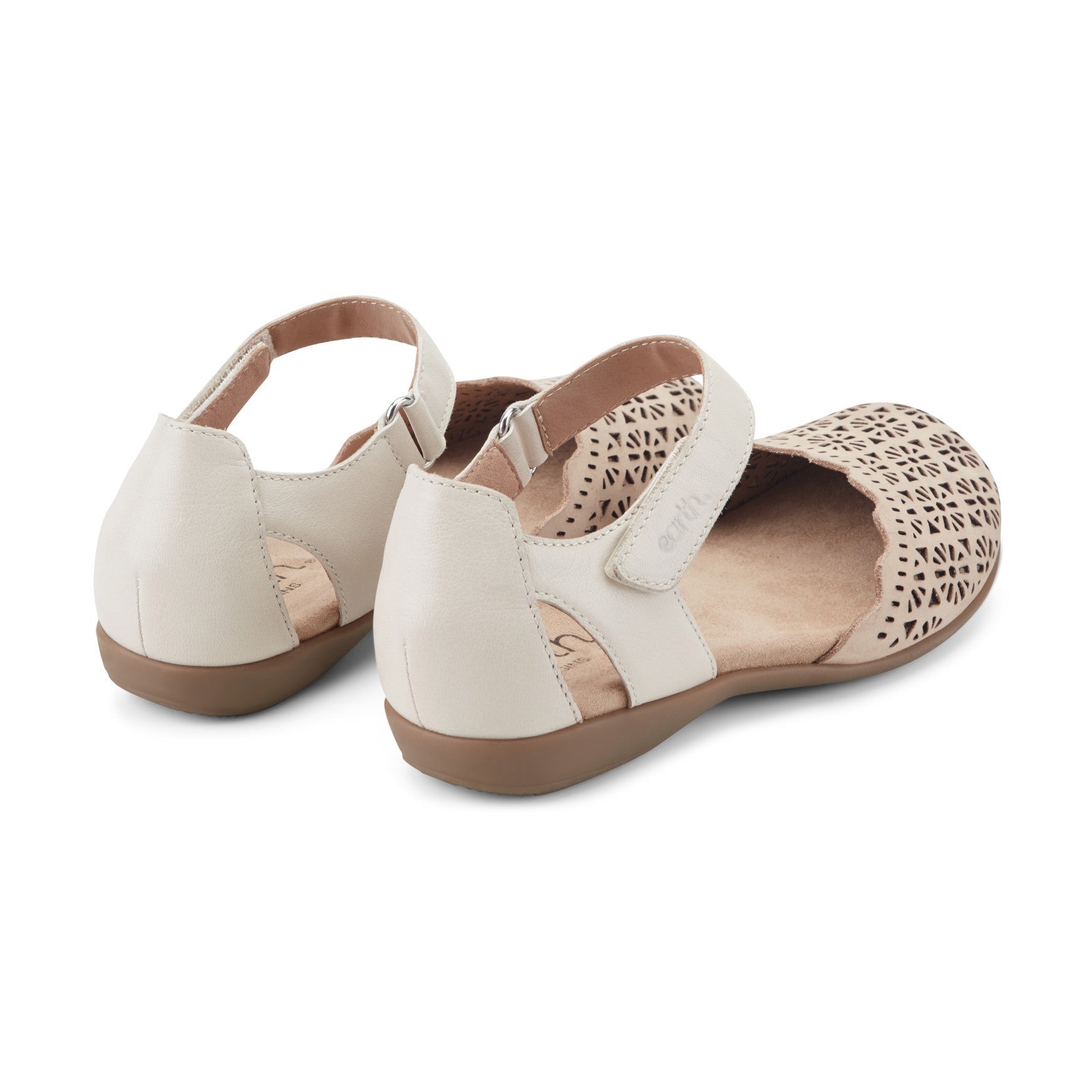 Earth Bronnie Casual Slip-On Perforated Cushioned Arch Support Women's Slip-On - Light Natural Leather - 4