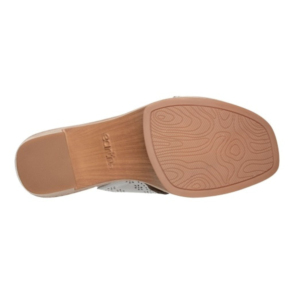 Earth Qamra Cushioned Platform Slip-On Women's Dress Sandal - Light Blue - 5