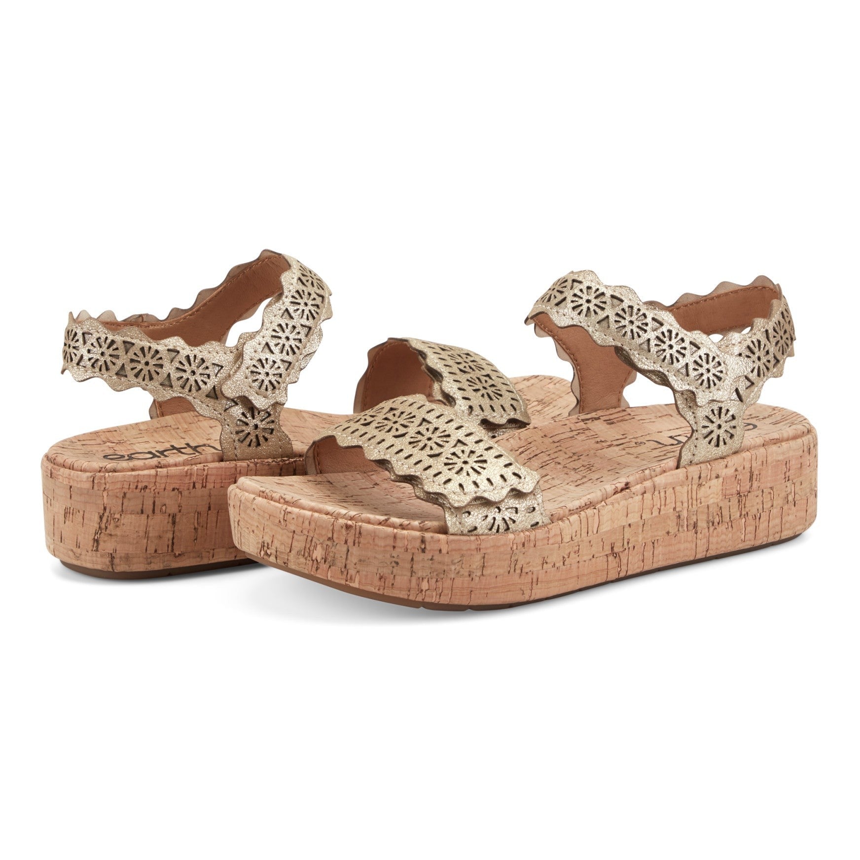 Earth Slata Cushioned Cork-Footbed Women's Casual Leather Sandal - Gold Leather - 7