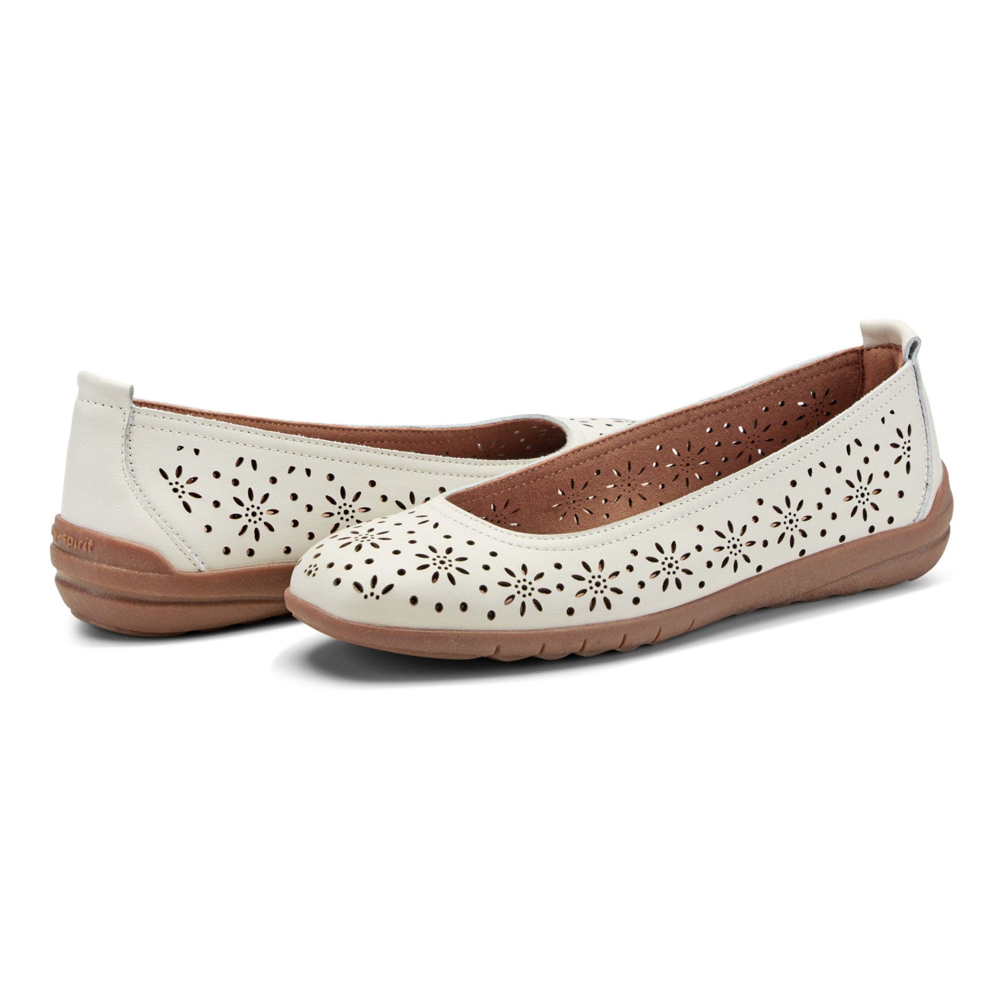 Easy Spirit Araceli Cushioned Arch Support Women's Ballet Flat - Ivory Leather - 7