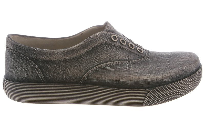 Klogs Shark Mens Shoe - Smoke - outside