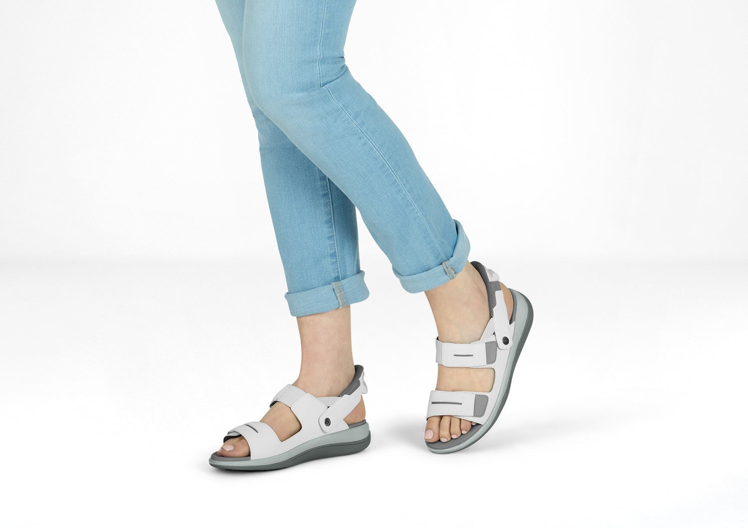 Orthofeet Calypso Hands-Free Supportive Sandal - White - Lifestyle View - 8