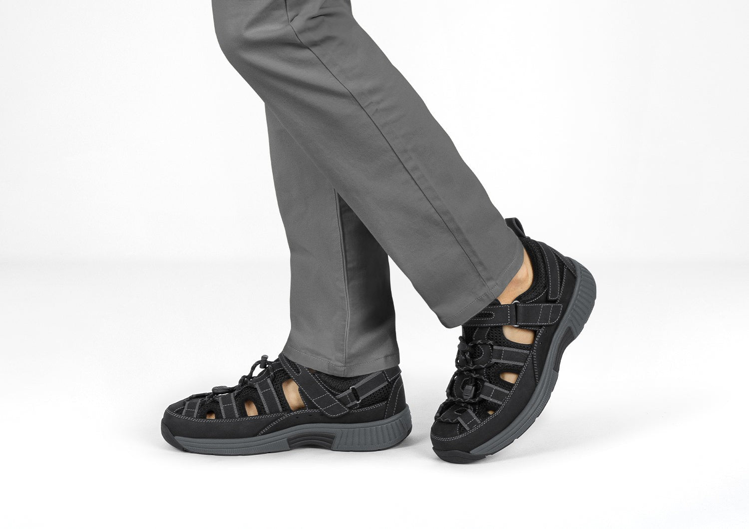 Orthofeet Clearwater Supportive Men's Sandals - Black - Lifestyle View - 2